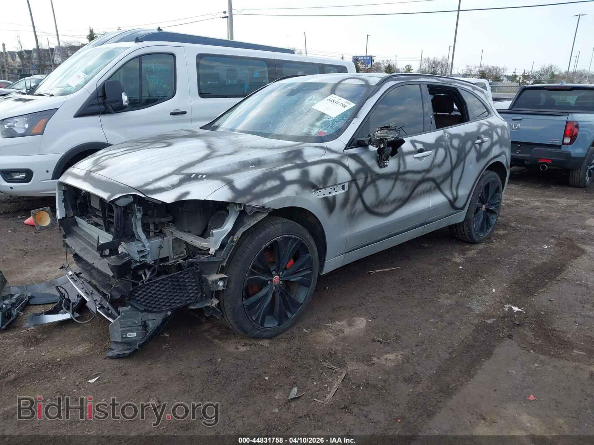 2017 JAGUAR F-PACE - VIN: SADCM2BV5HA076619 - Фото 2