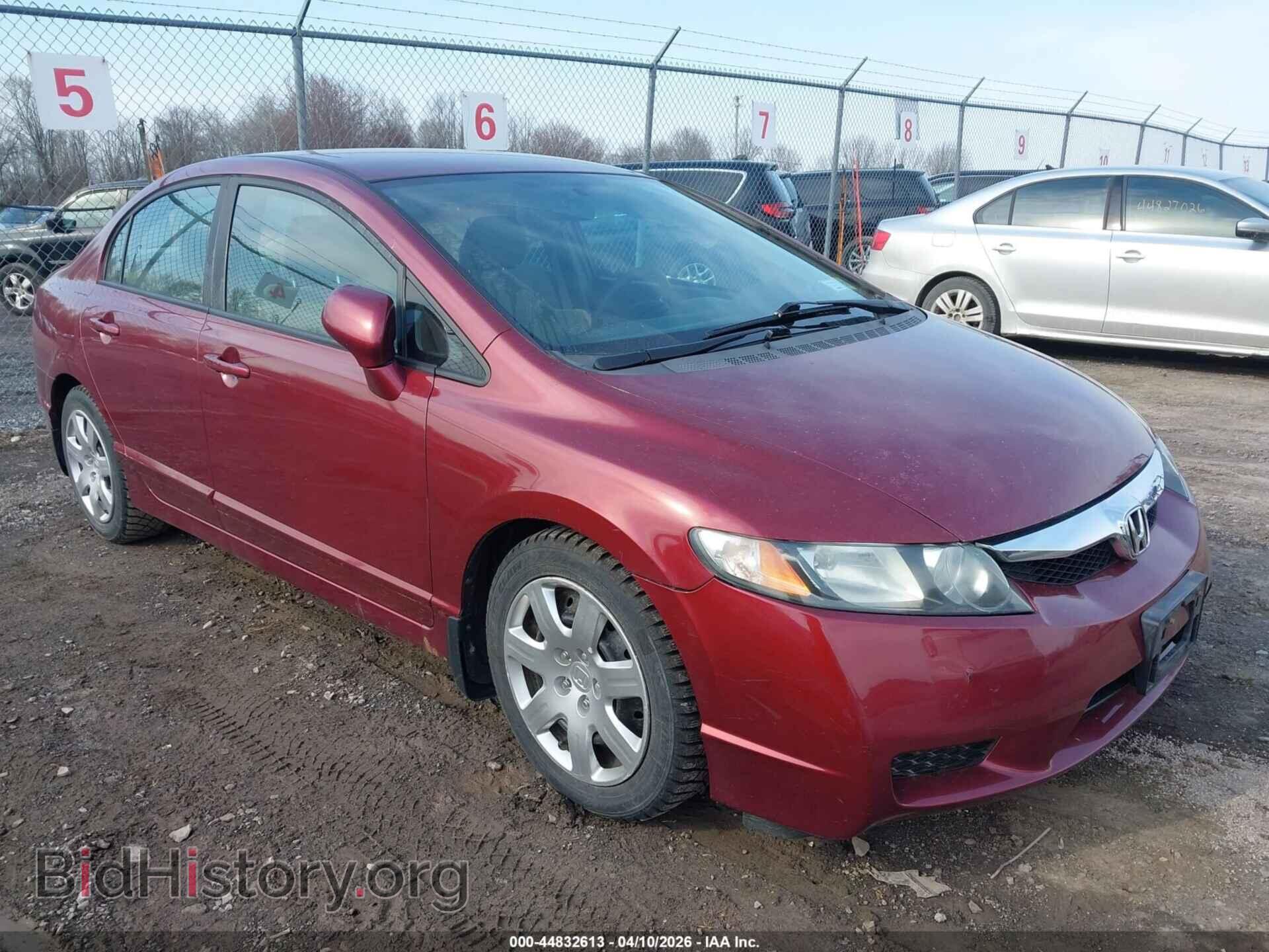 Фотография 19XFA1F53AE042400 - HONDA CIVIC 2010
