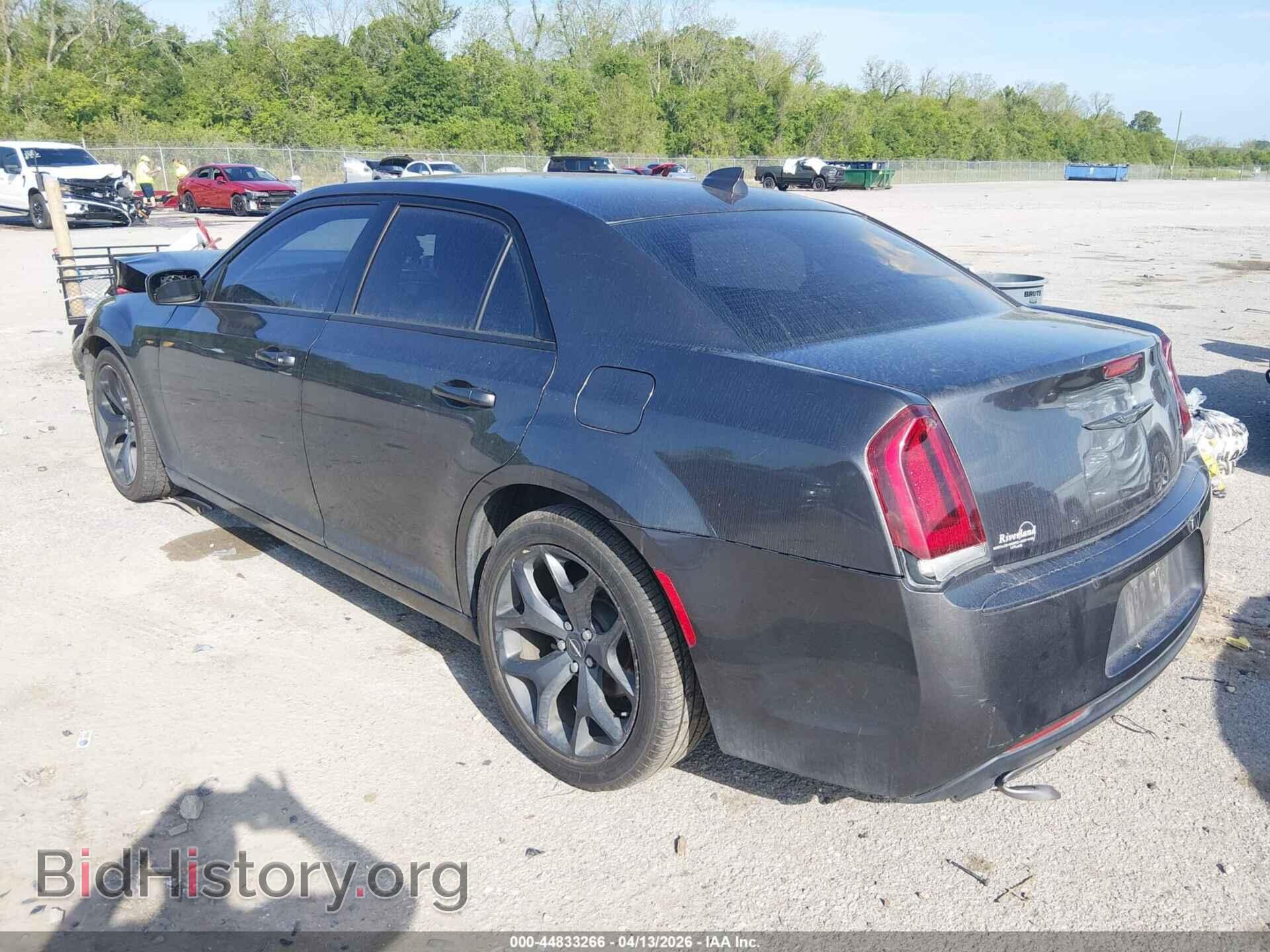 2020 CHRYSLER 300 - VIN: 2C3CCAAGXLH175608 - Фото 3