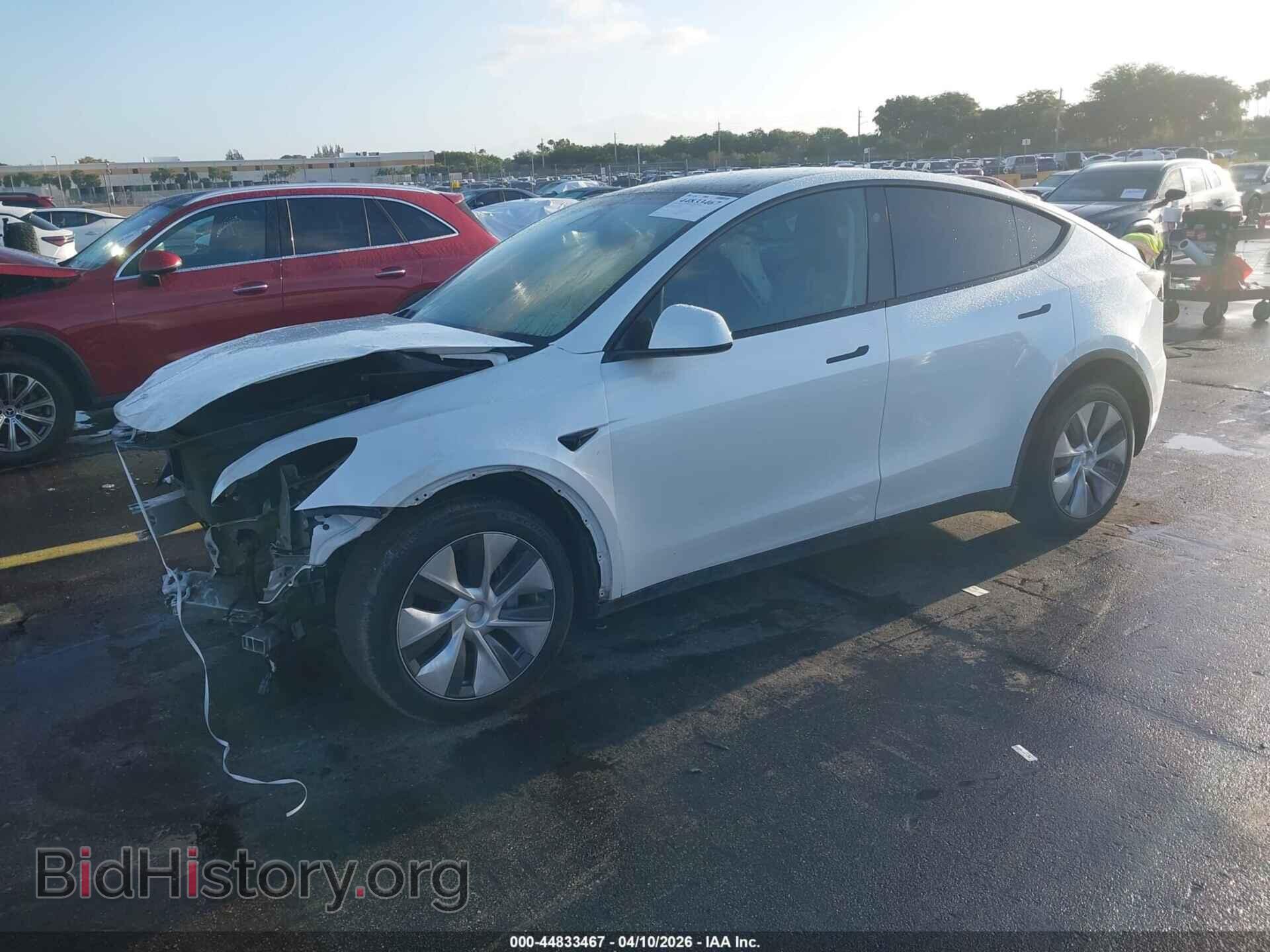 2023 TESLA MODEL Y - VIN: 7SAYGDEE7PA149348 - Фото 2