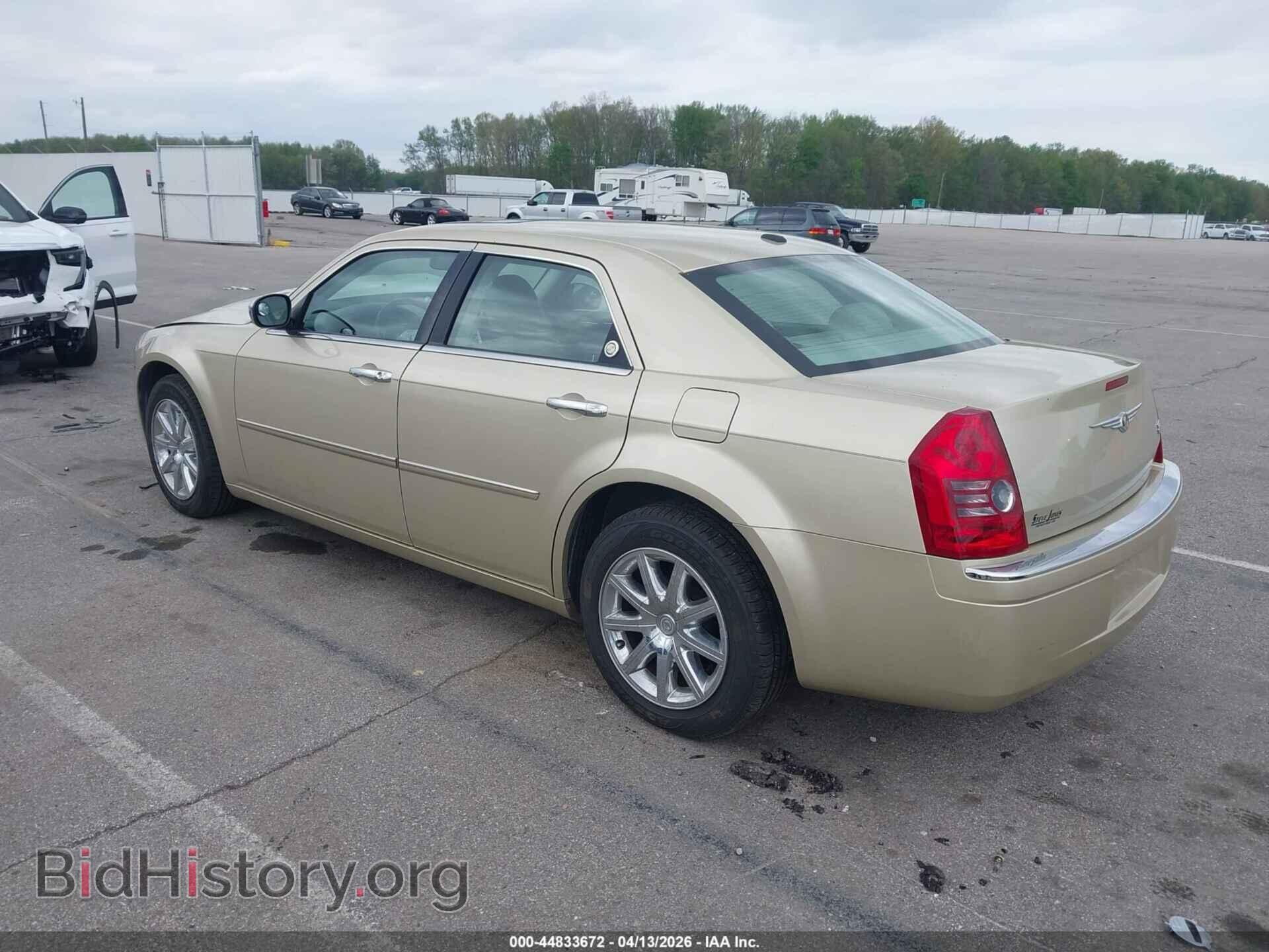 2010 CHRYSLER 300 - VIN: 2C3CA3CV6AH148416 - Фото 3