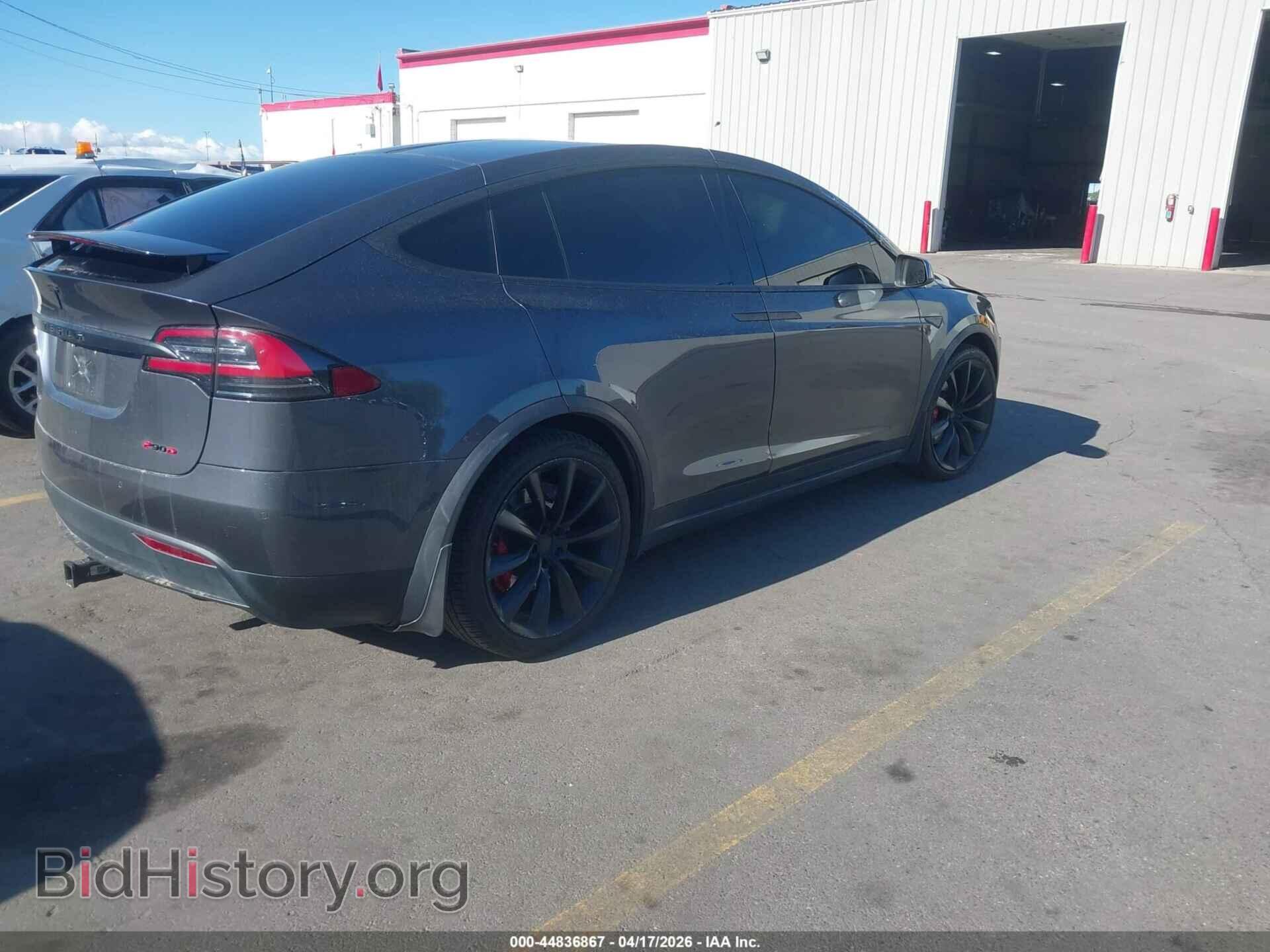 2016 TESLA MODEL X - VIN: 5YJXCAE43GFS00745 - Photo 4