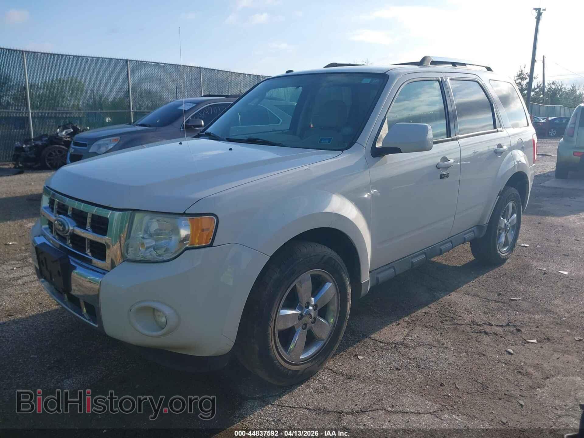 2010 FORD ESCAPE - VIN: 1FMCU0E77AKB90341 - Фото 2