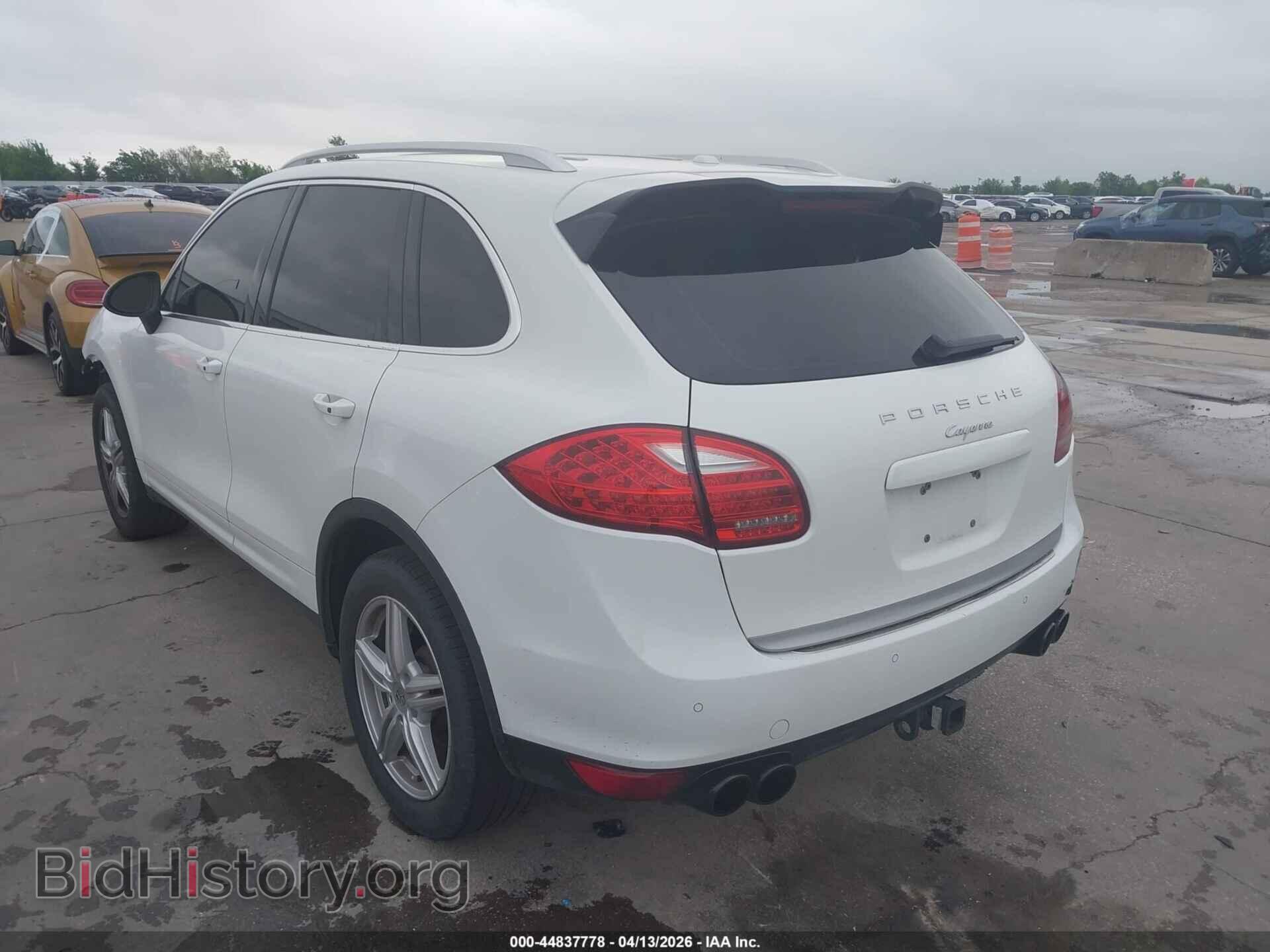 2012 PORSCHE CAYENNE - VIN: WP1AA2A2XCLA08413 - Photo 3