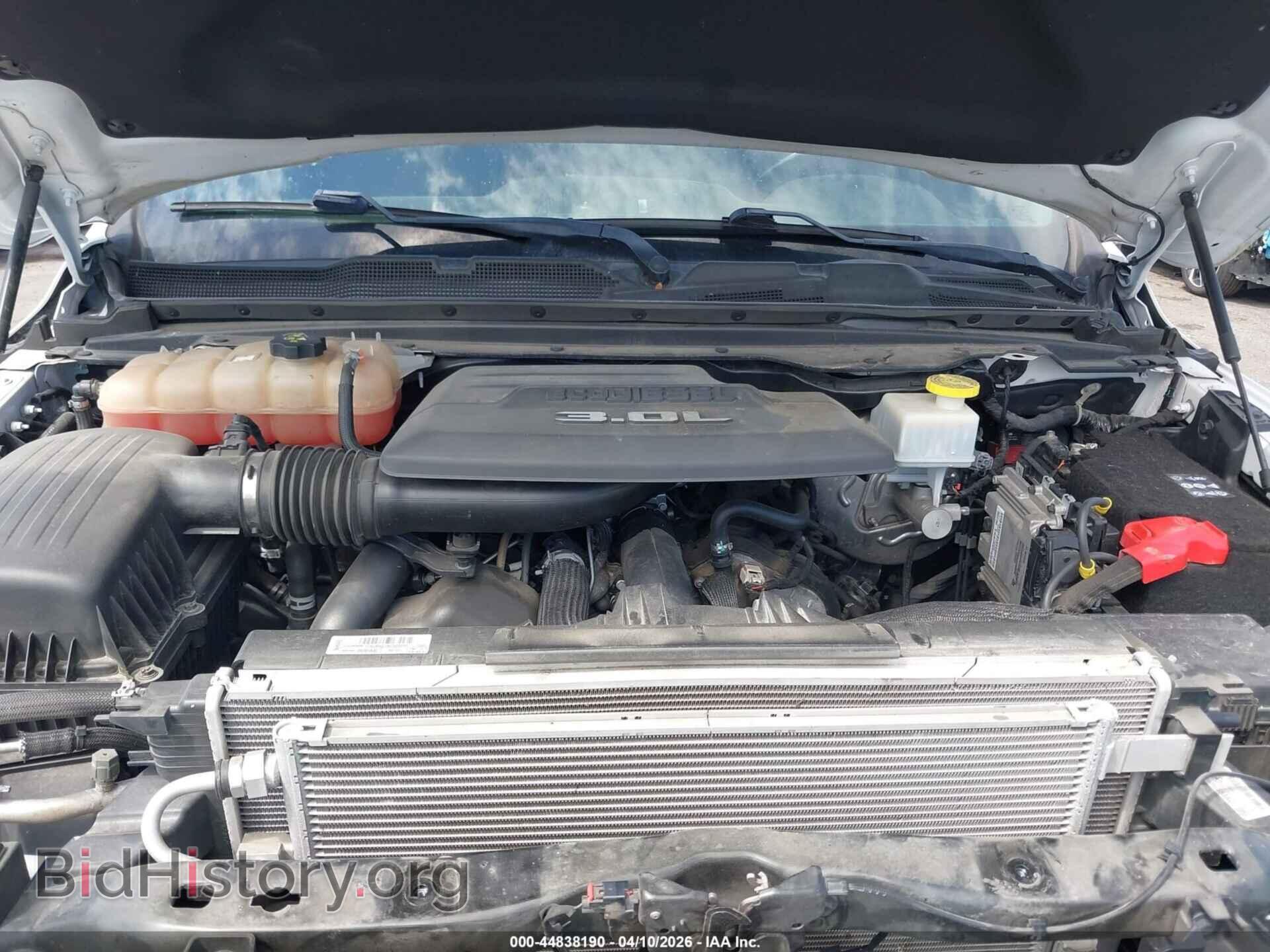 2021 RAM 1500 - VIN: 1C6SRFFM3MN572790 - Фото 10