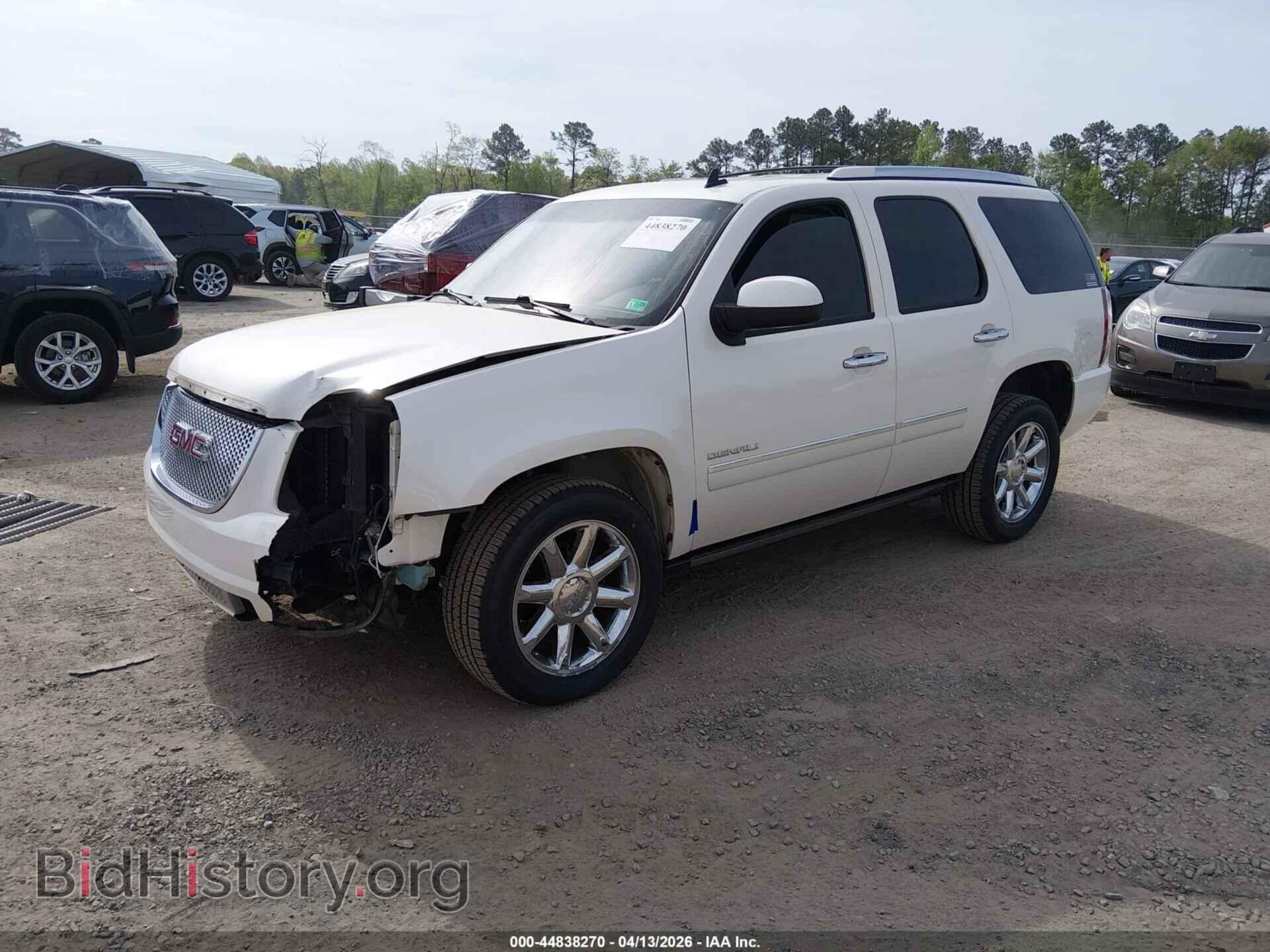 2011 GMC YUKON - VIN: 1GKS2EEF5BR200615 - Фото 2