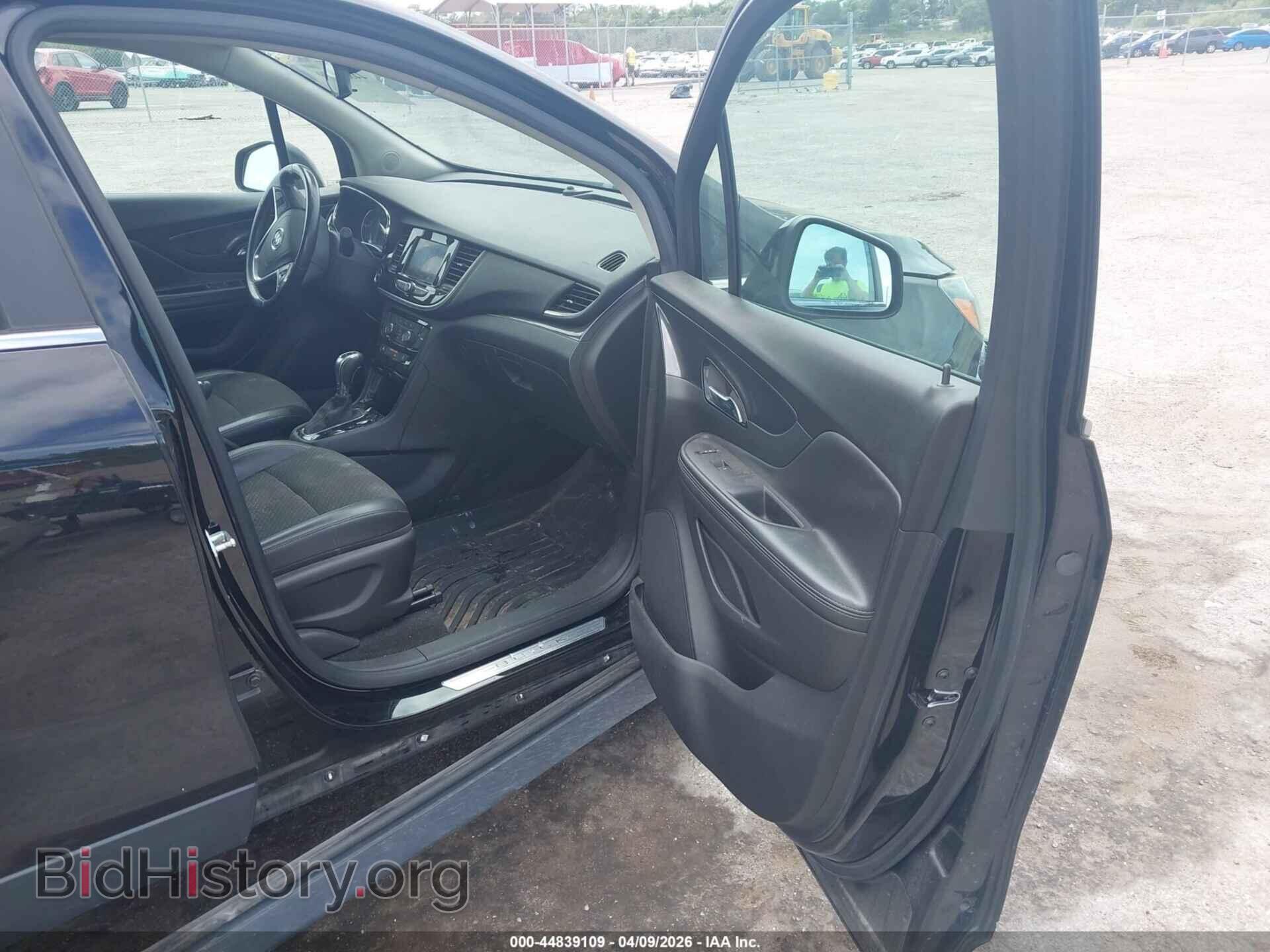 2021 BUICK ENCORE - VIN: KL4CJESM7MB370177 - Photo 5