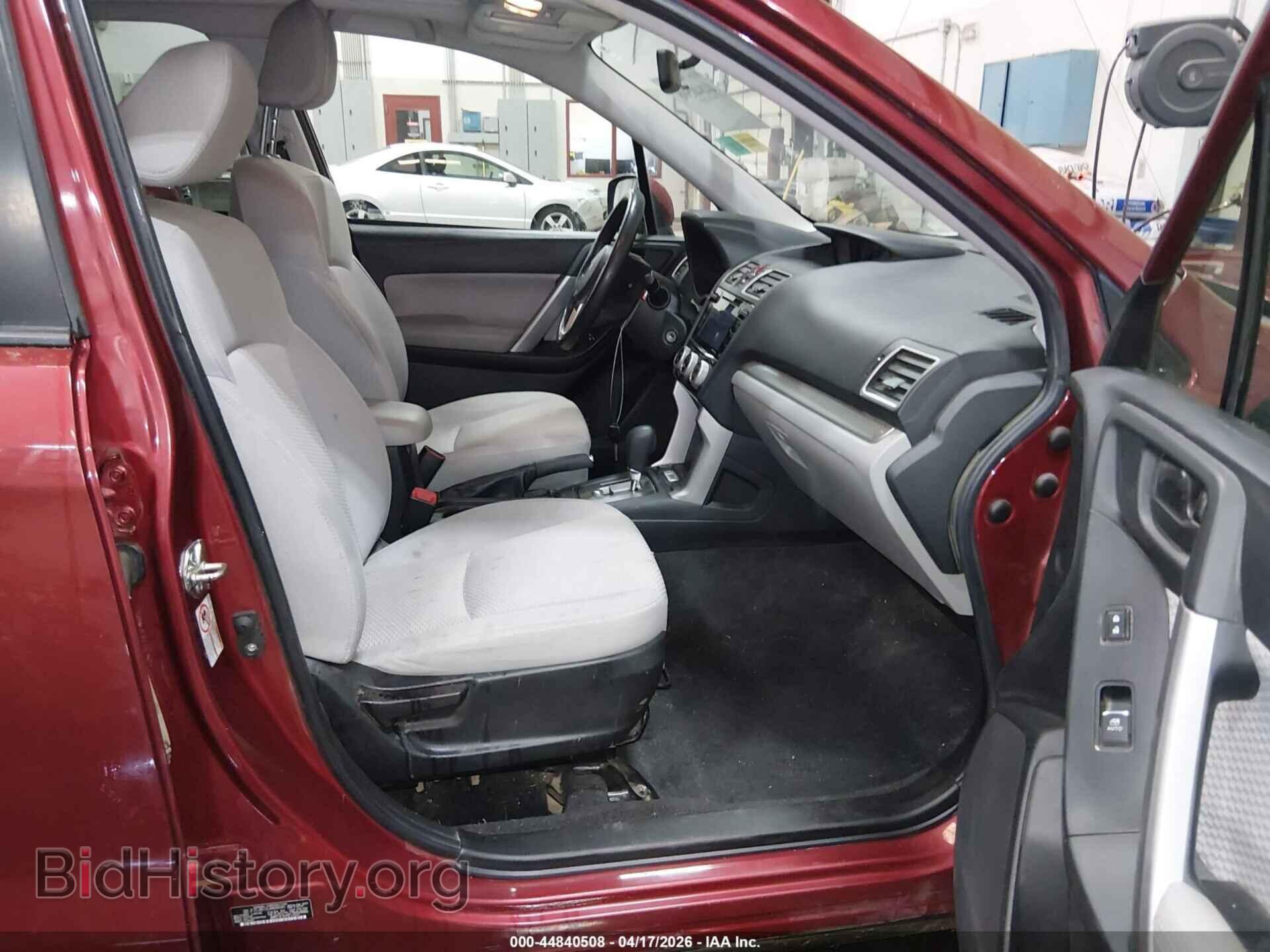 2018 SUBARU FORESTER - VIN: JF2SJAEC6JH498045 - Фото 5