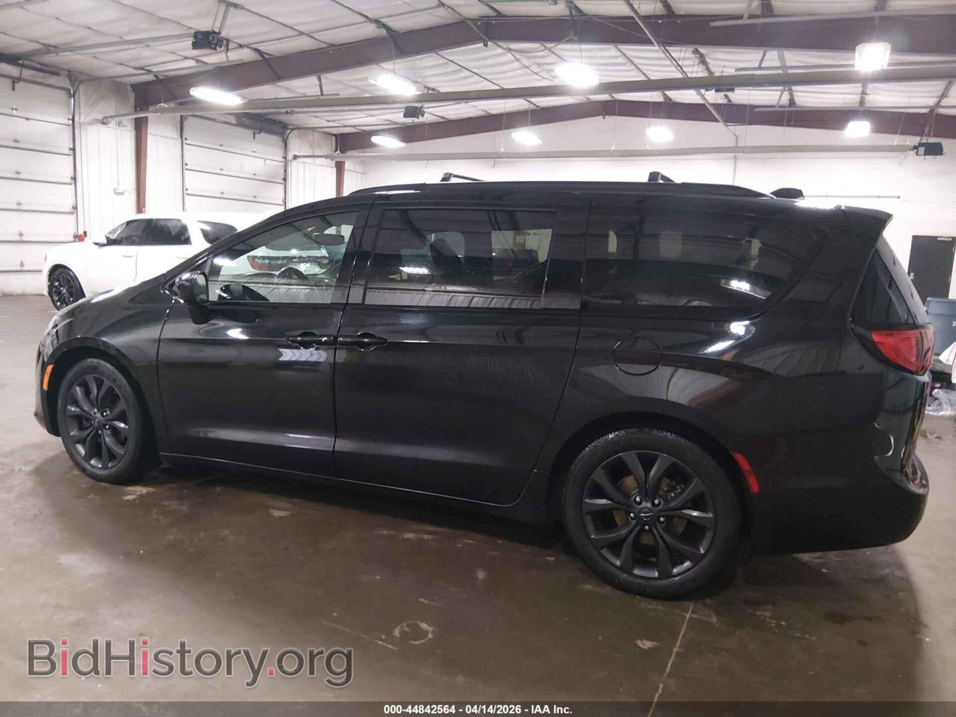 2018 CHRYSLER PACIFICA - VIN: 2C4RC1EG7JR168252 - Photo 14