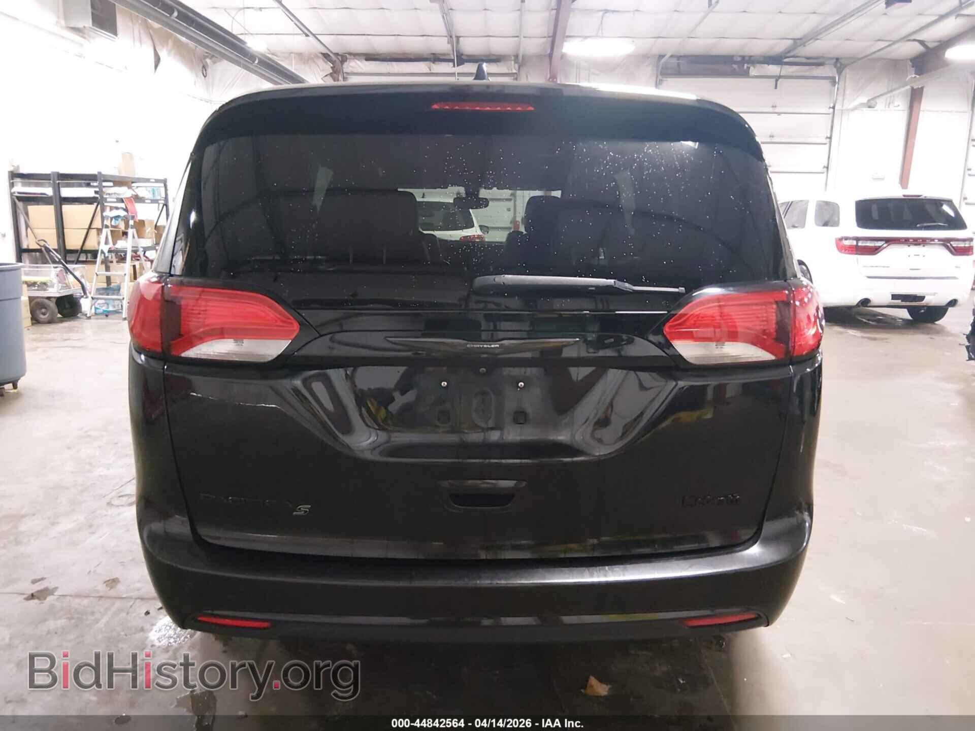 2018 CHRYSLER PACIFICA - VIN: 2C4RC1EG7JR168252 - Photo 16