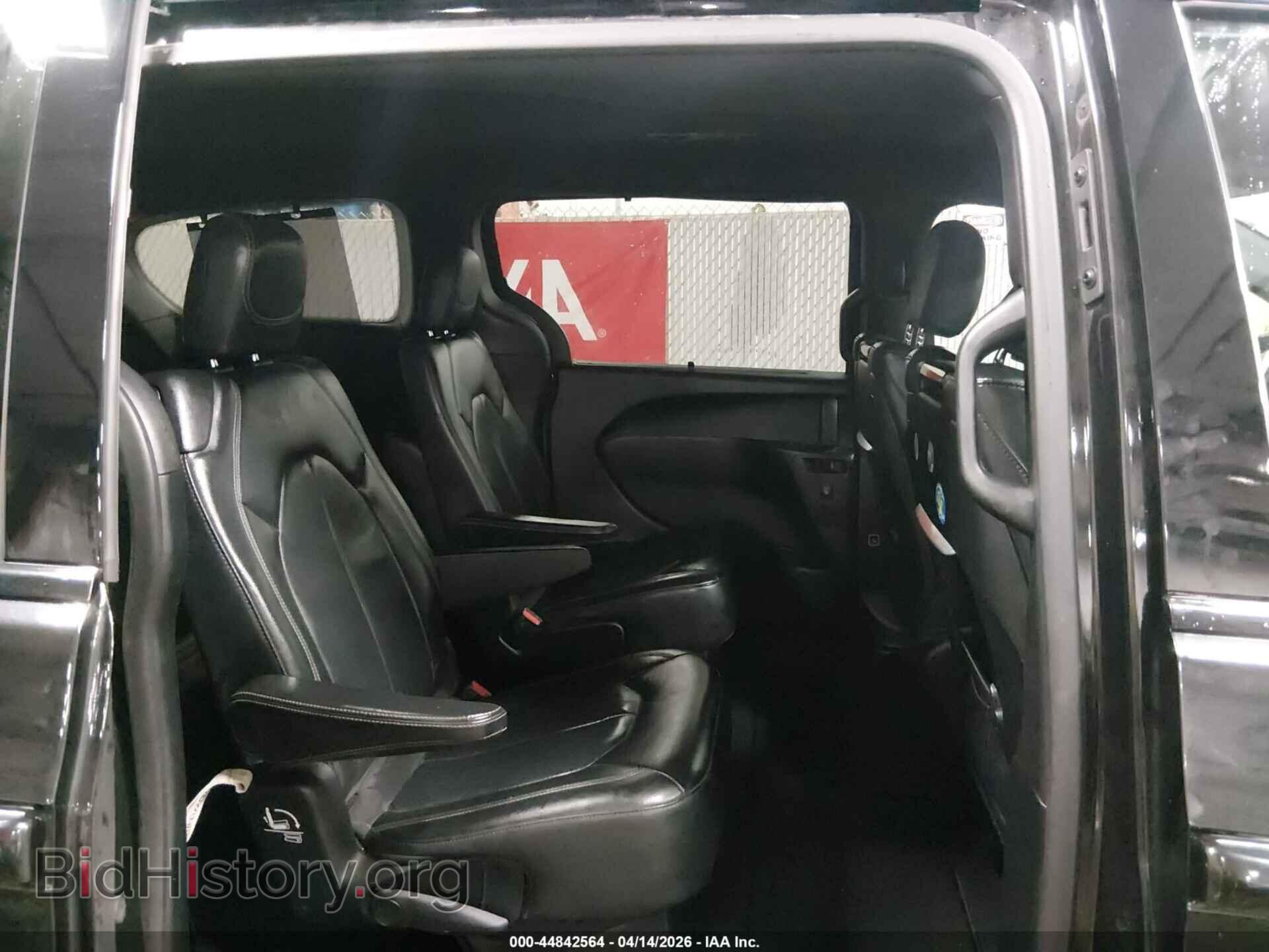 2018 CHRYSLER PACIFICA - VIN: 2C4RC1EG7JR168252 - Photo 8