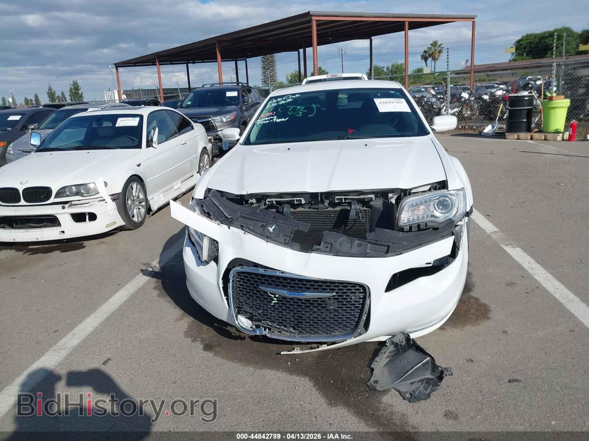 2018 CHRYSLER 300 - VIN: 2C3CCARG4JH231642 - Фото 13