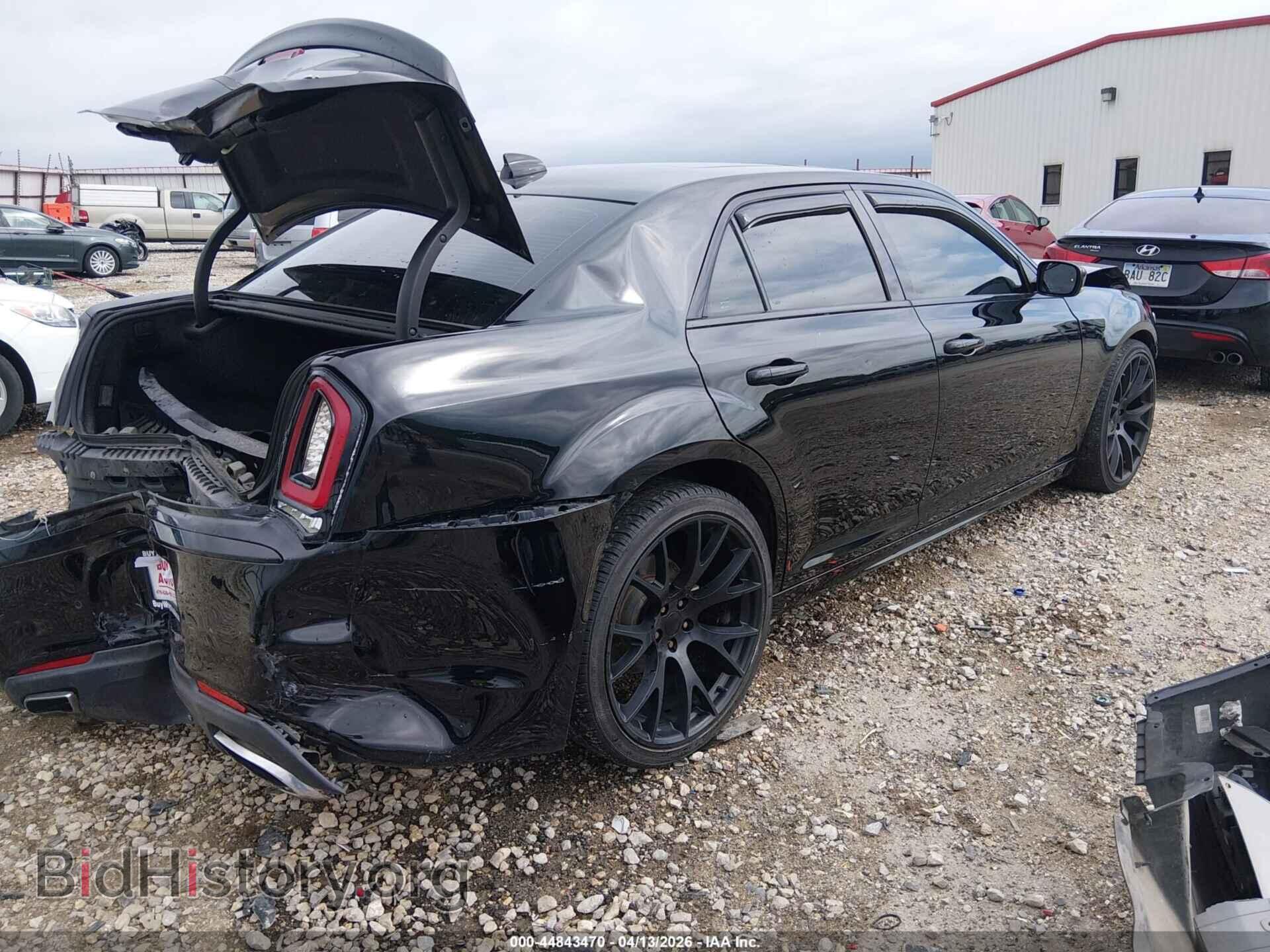 2016 CHRYSLER 300 - VIN: 2C3CCABT0GH100255 - Photo 4