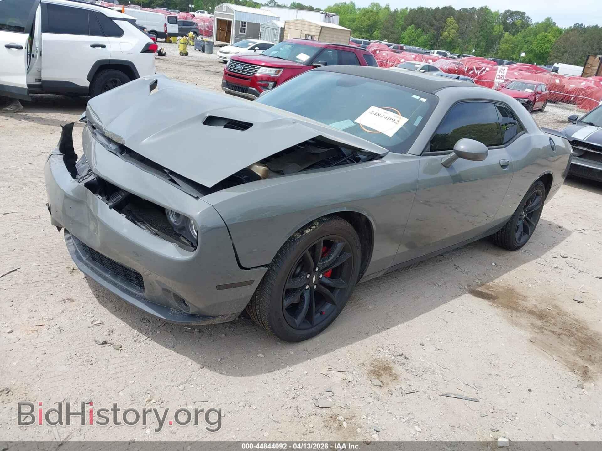 2018 DODGE CHALLENGER - VIN: 2C3CDZAG9JH322199 - Фото 2
