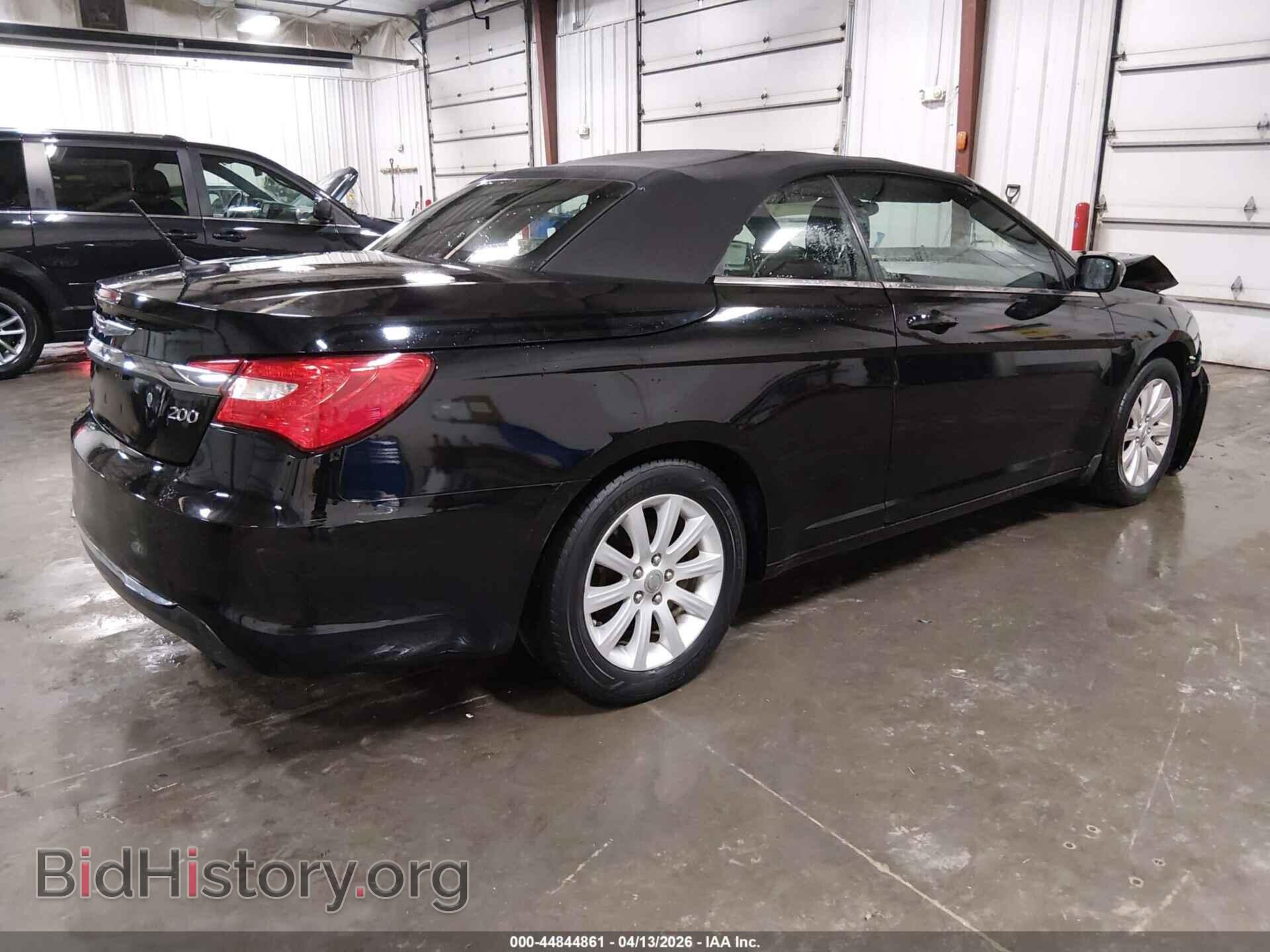 2014 CHRYSLER 200 - VIN: 1C3BCBEBXEN158236 - Фото 4