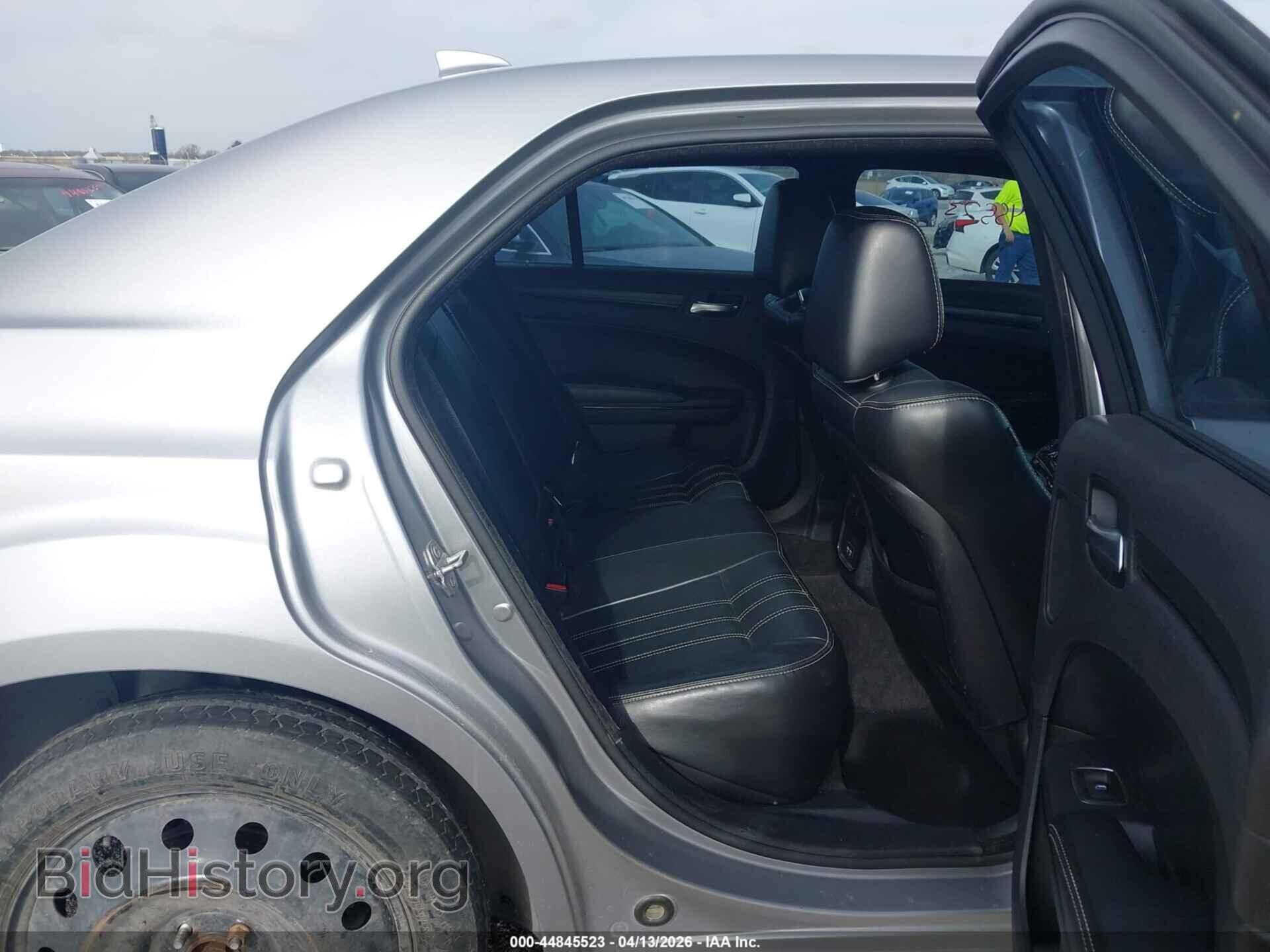 2016 CHRYSLER 300 - VIN: 2C3CCAGG7GH176146 - Photo 8