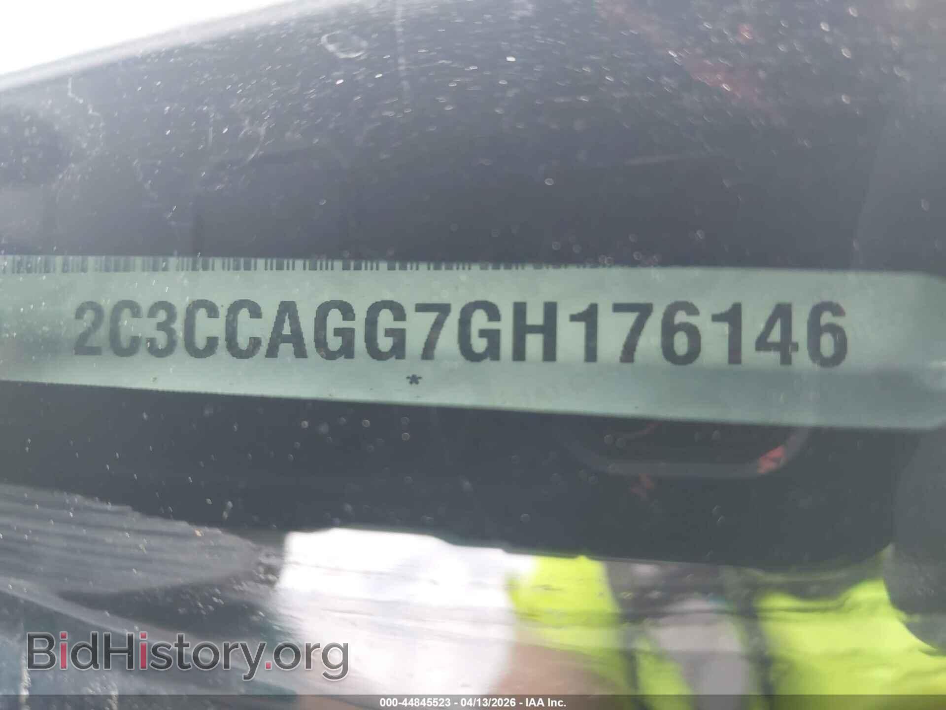 2016 CHRYSLER 300 - VIN: 2C3CCAGG7GH176146 - Photo 9