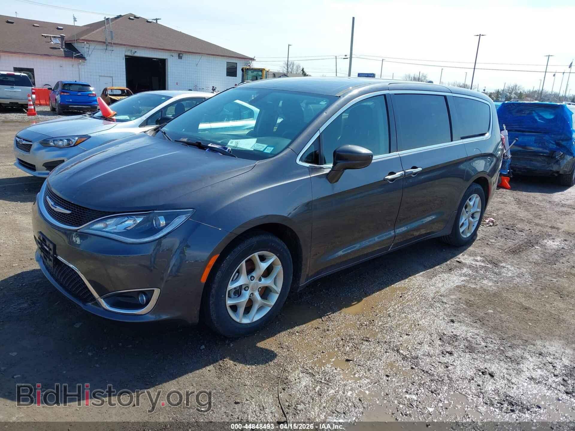 2018 CHRYSLER PACIFICA - VIN: 2C4RC1FGXJR172181 - Photo 2