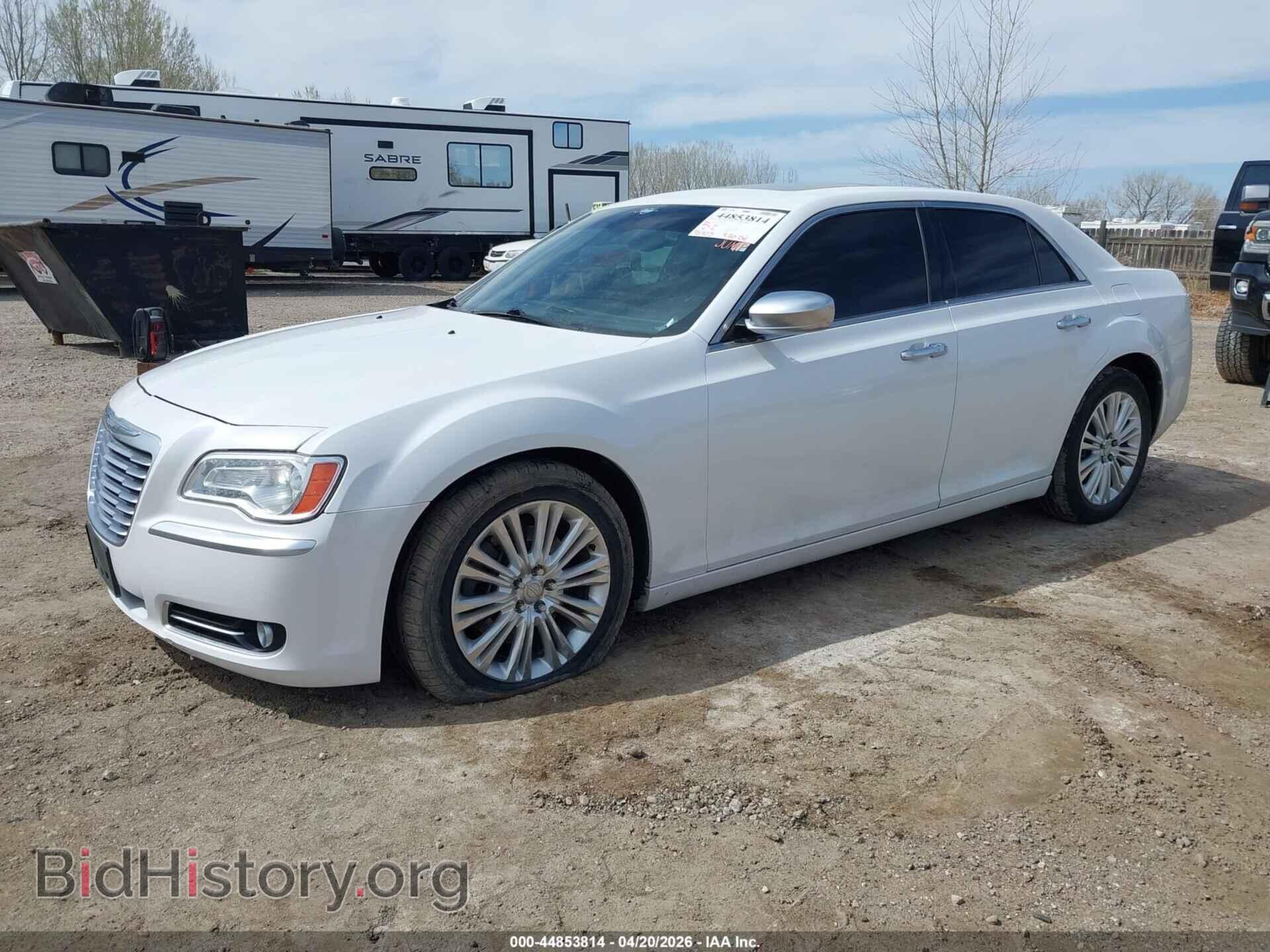 2012 CHRYSLER 300C - VIN: 2C3CCAST9CH314087 - Фото 2