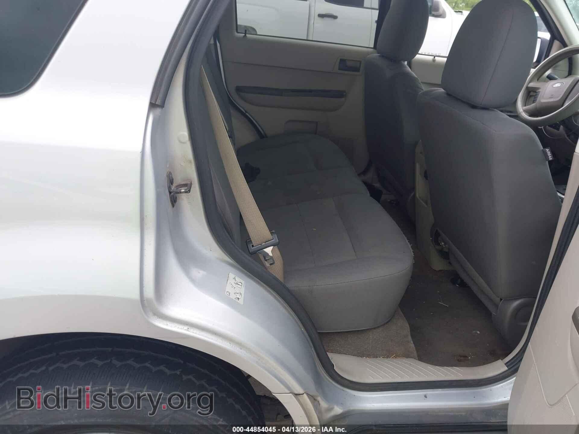 2011 FORD ESCAPE - VIN: 1FMCU0C77BKC43253 - Фото 8