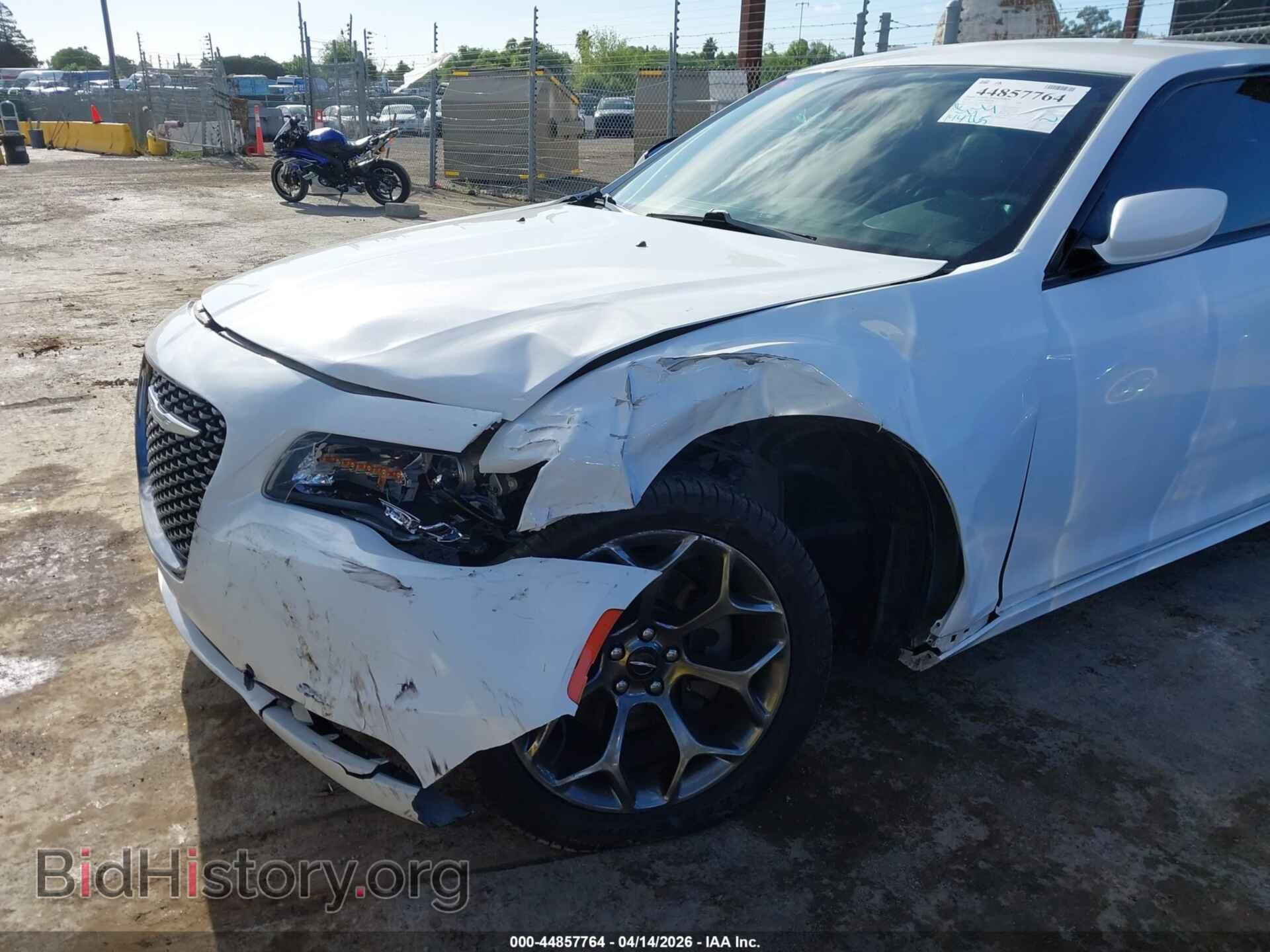2016 CHRYSLER 300 - VIN: 2C3CCABTXGH220368 - Фото 6