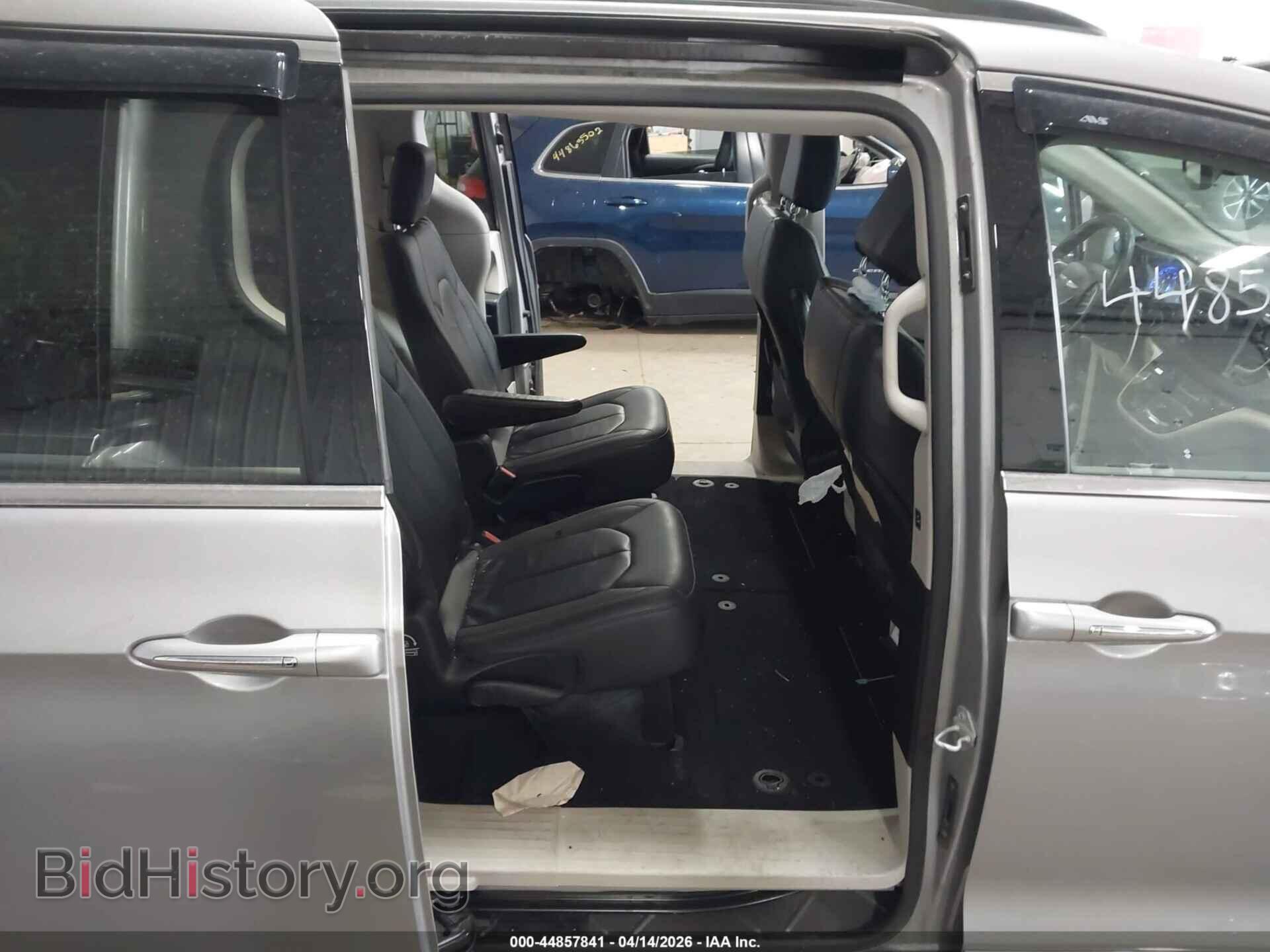 2017 CHRYSLER PACIFICA - VIN: 2C4RC1BG7HR565720 - Фото 8