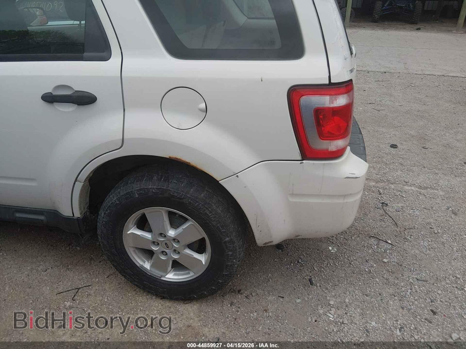 2011 FORD ESCAPE - VIN: 1FMCU9C74BKA27588 - Фото 13
