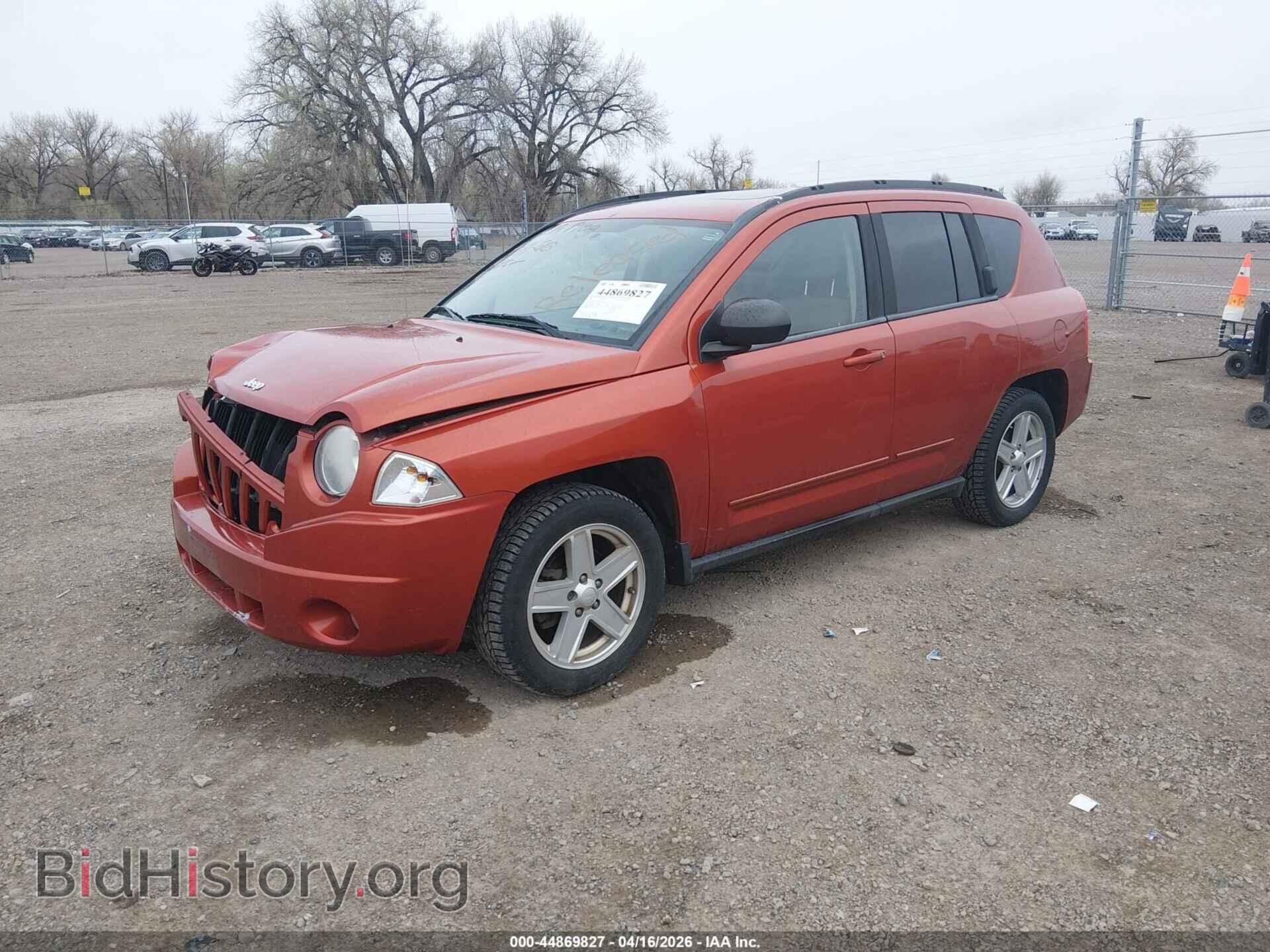 2010 JEEP COMPASS - VIN: 1J4NT4FB8AD506144 - Фото 2