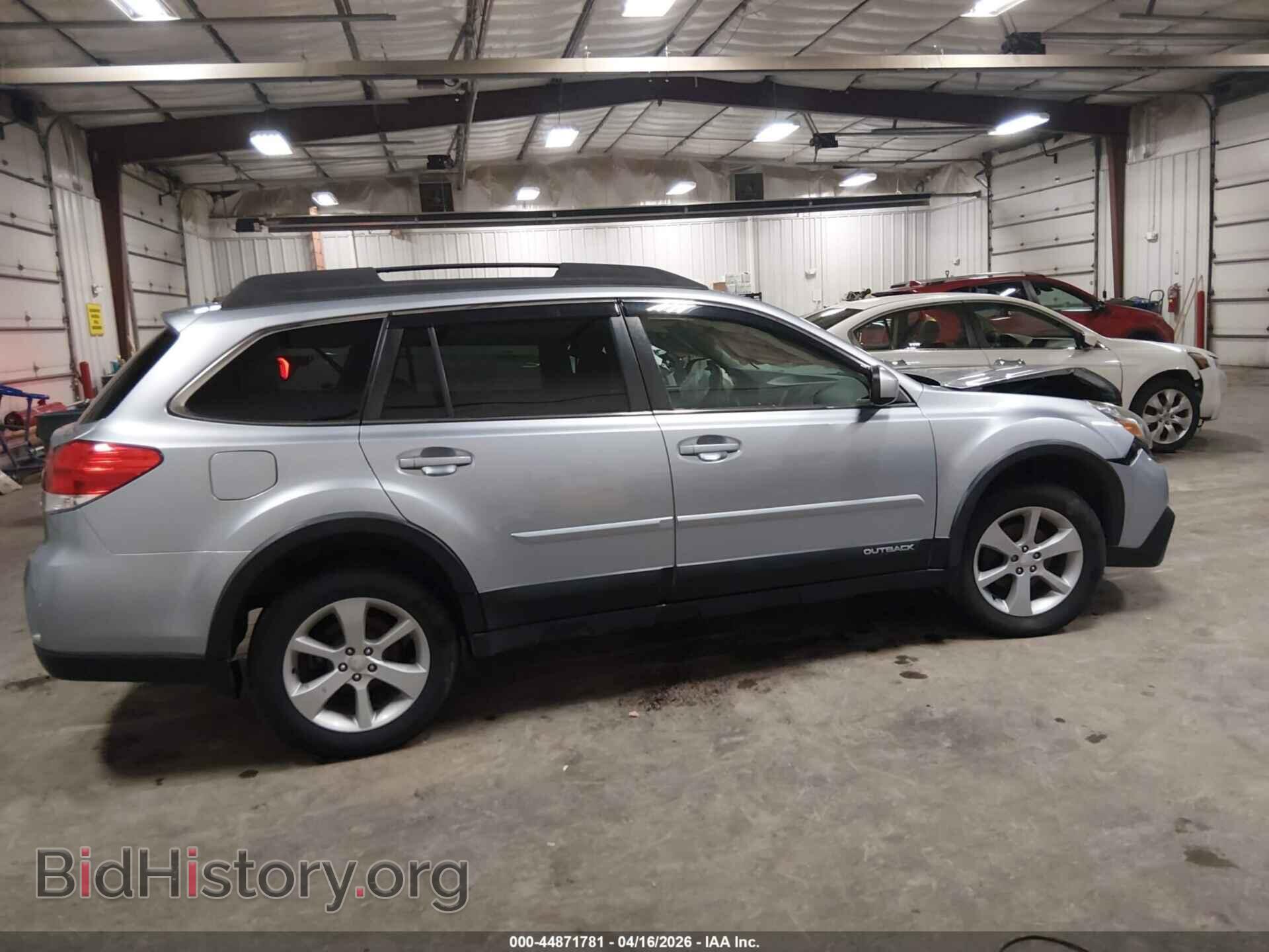 2014 SUBARU OUTBACK - VIN: 4S4BRBCC2E3308501 - Photo 13