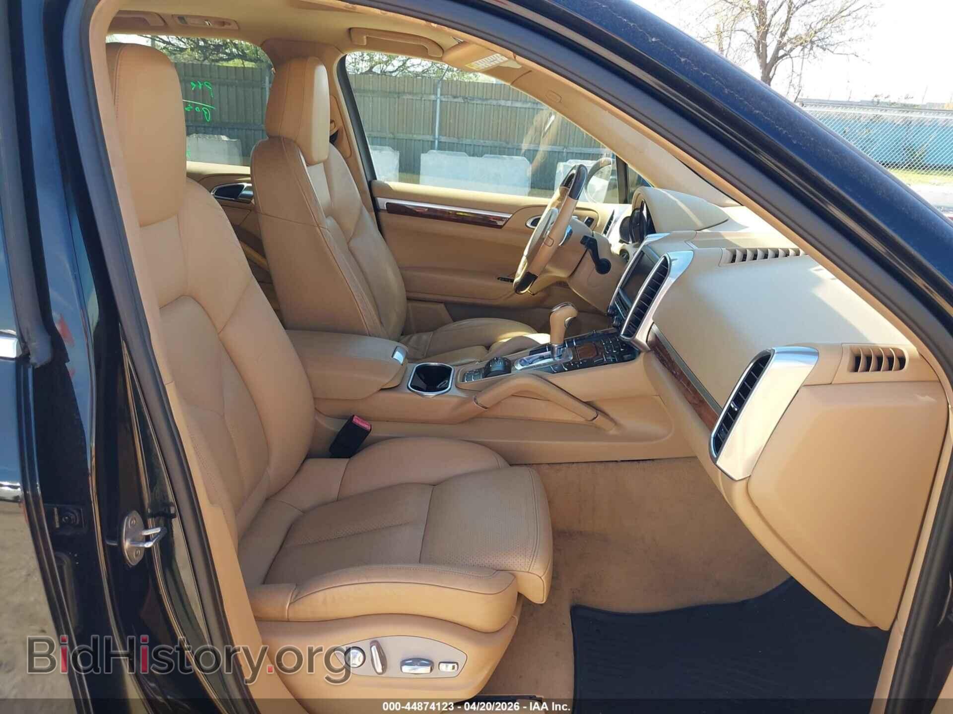 2011 PORSCHE CAYENNE - VIN: WP1AB2A28BLA47206 - Фото 5