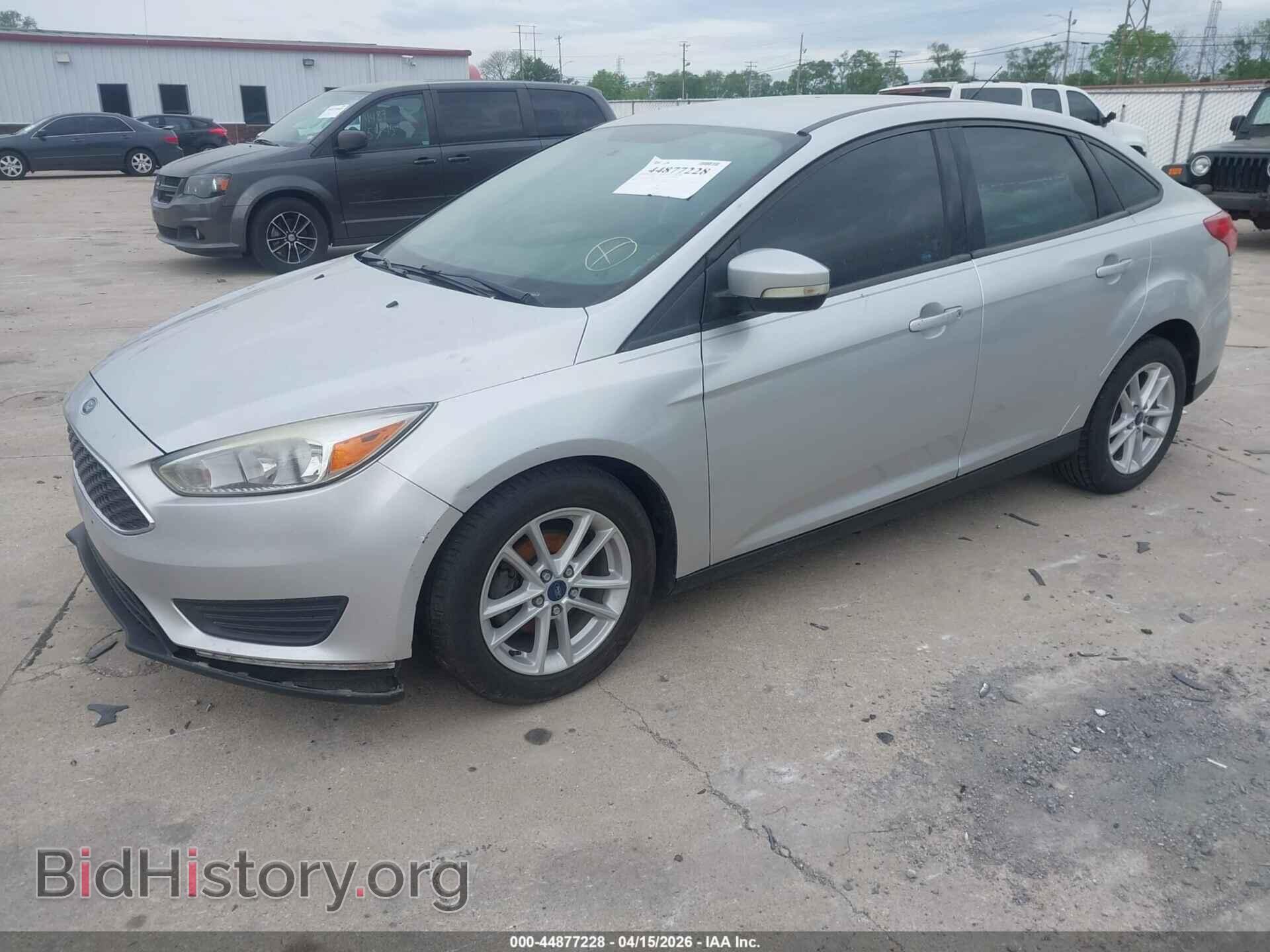 2017 FORD FOCUS - VIN: 1FADP3F2XHL324693 - Фото 2