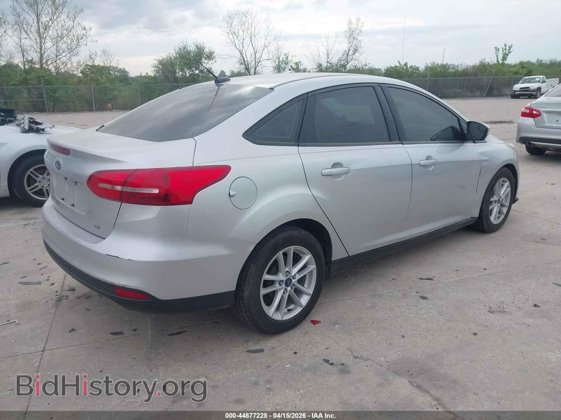 2017 FORD FOCUS - VIN: 1FADP3F2XHL324693 - Фото 4