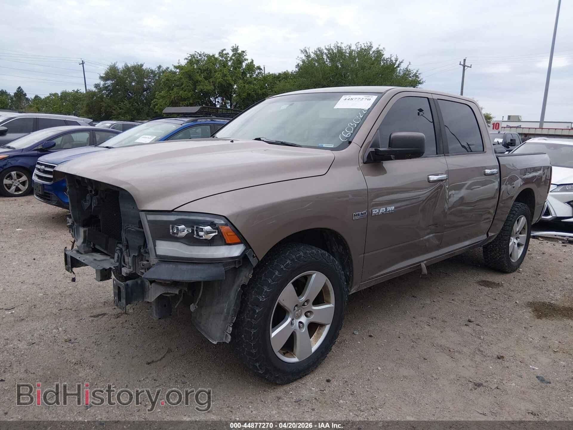 2010 DODGE RAM 1500 - VIN: 1D7RB1CT9AS195749 - Фото 2