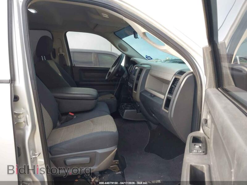 2010 Dodge RAM 1500 (VIN 1D7RB1CP2AS133211) — фото 5 из 17