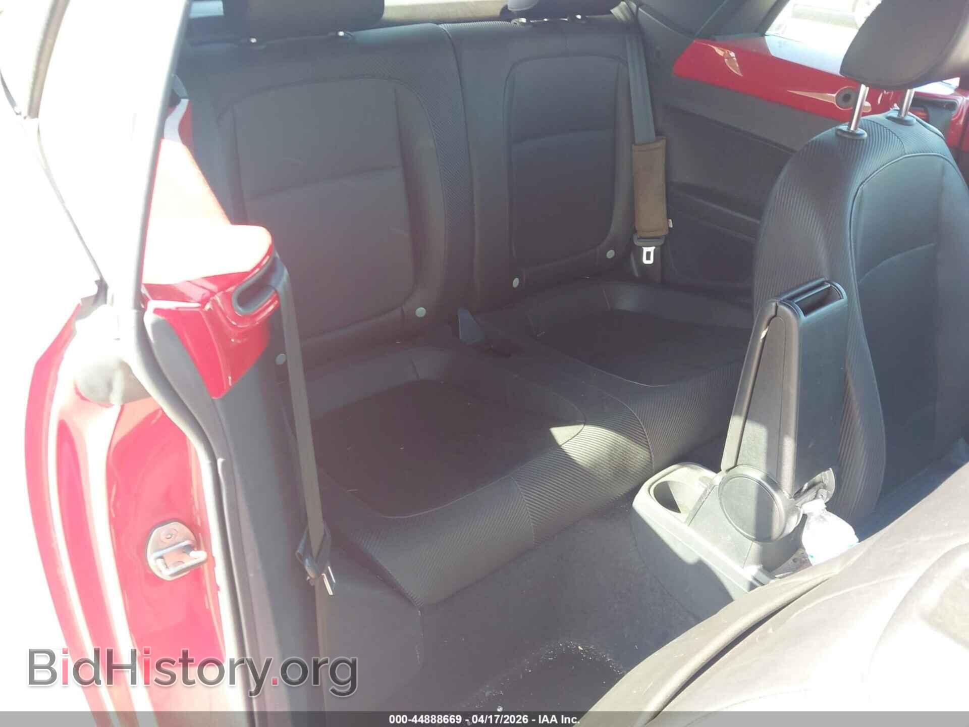2014 VOLKSWAGEN BEETLE - VIN: 3VW507AT1EM819964 - Фото 8