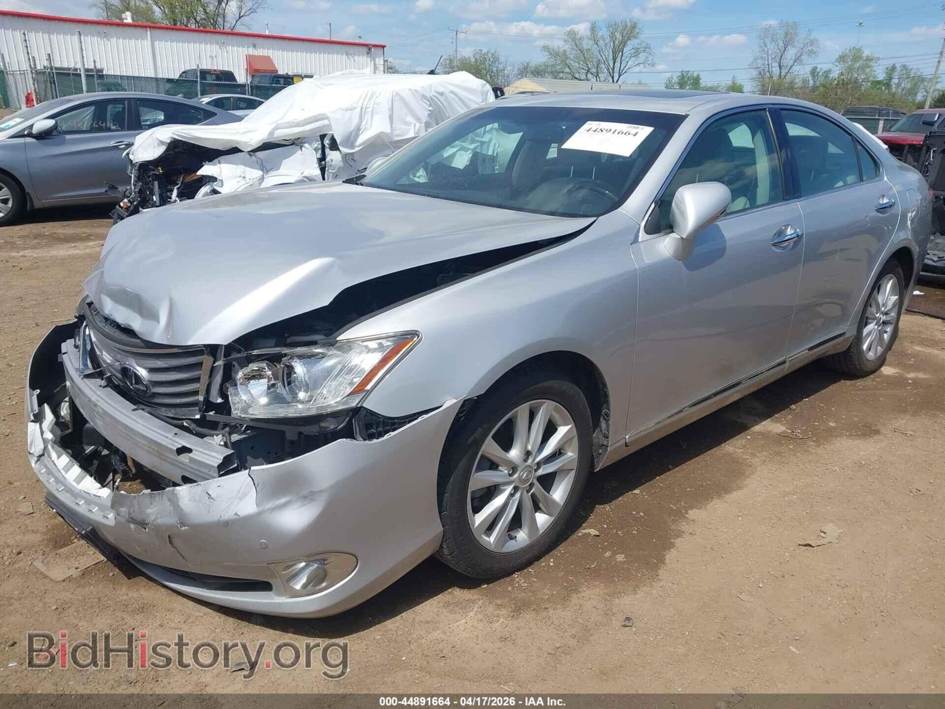2011 LEXUS ES - VIN: JTHBK1EG2B2448809 - Фото 2