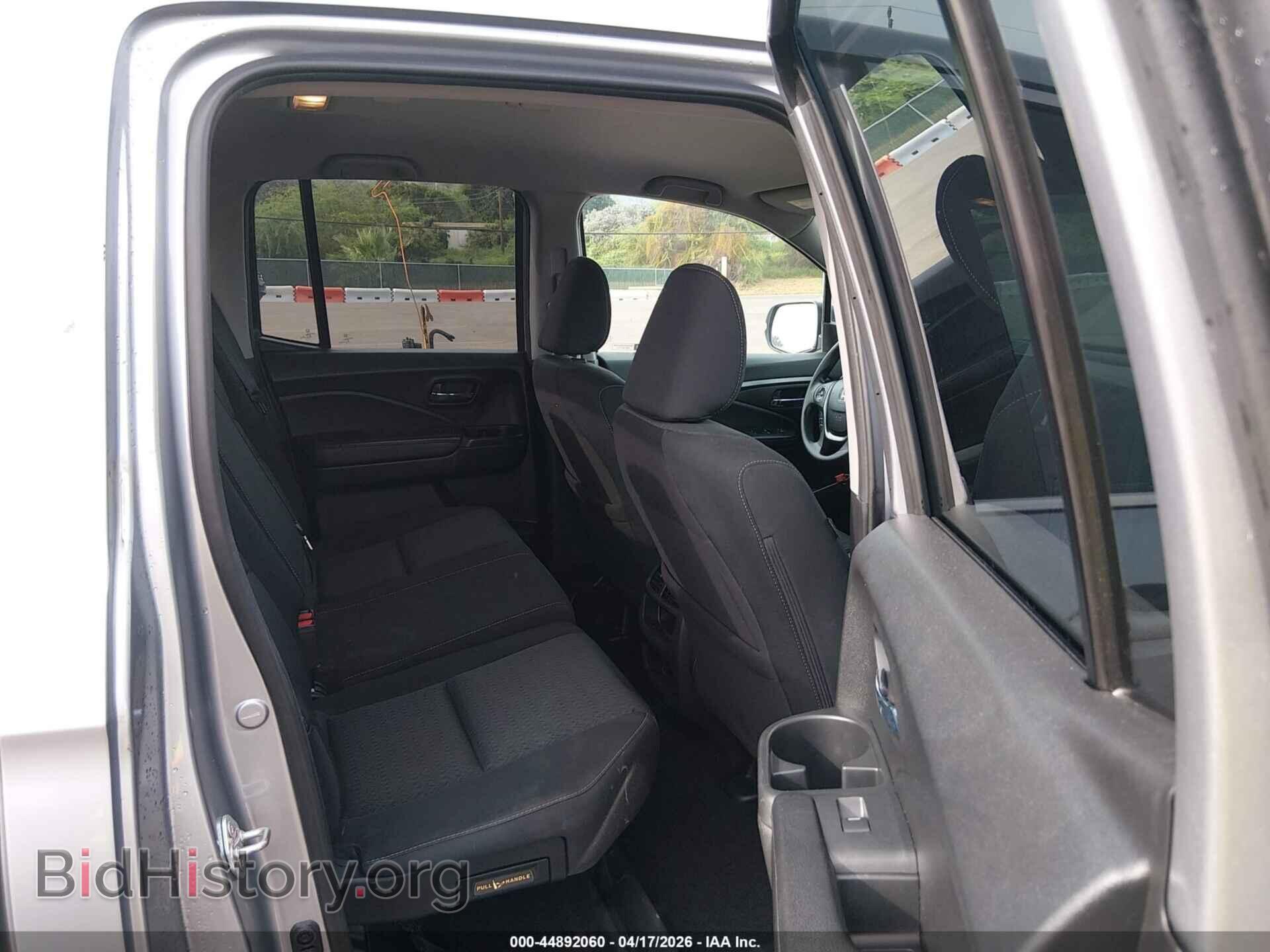 2017 HONDA RIDGELINE - VIN: 5FPYK2F41HB011676 - Photo 8