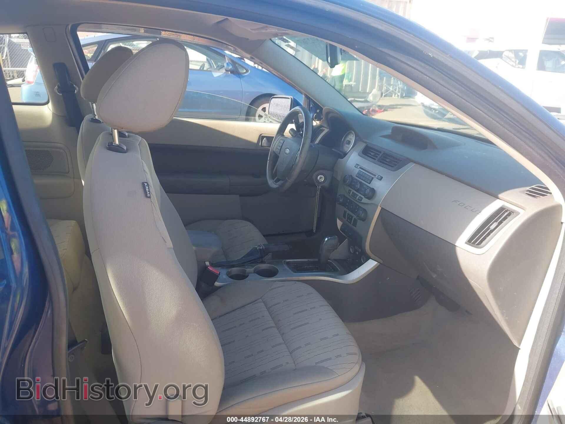 2009 FORD FOCUS - VIN: 1FAHP32N79W184880 - Фото 5