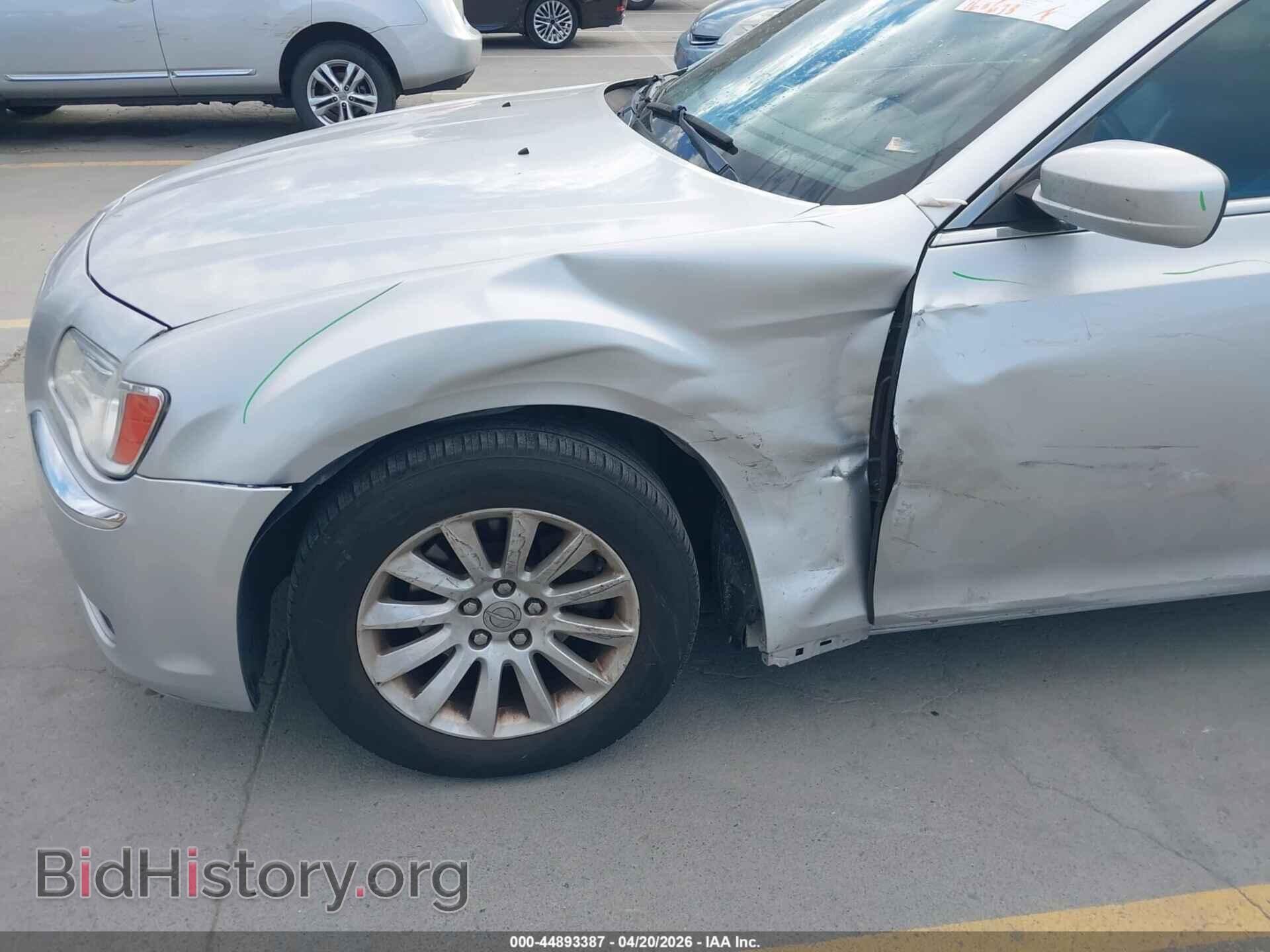 2012 CHRYSLER 300 - VIN: 2C3CCAAG3CH142353 - Фото 6