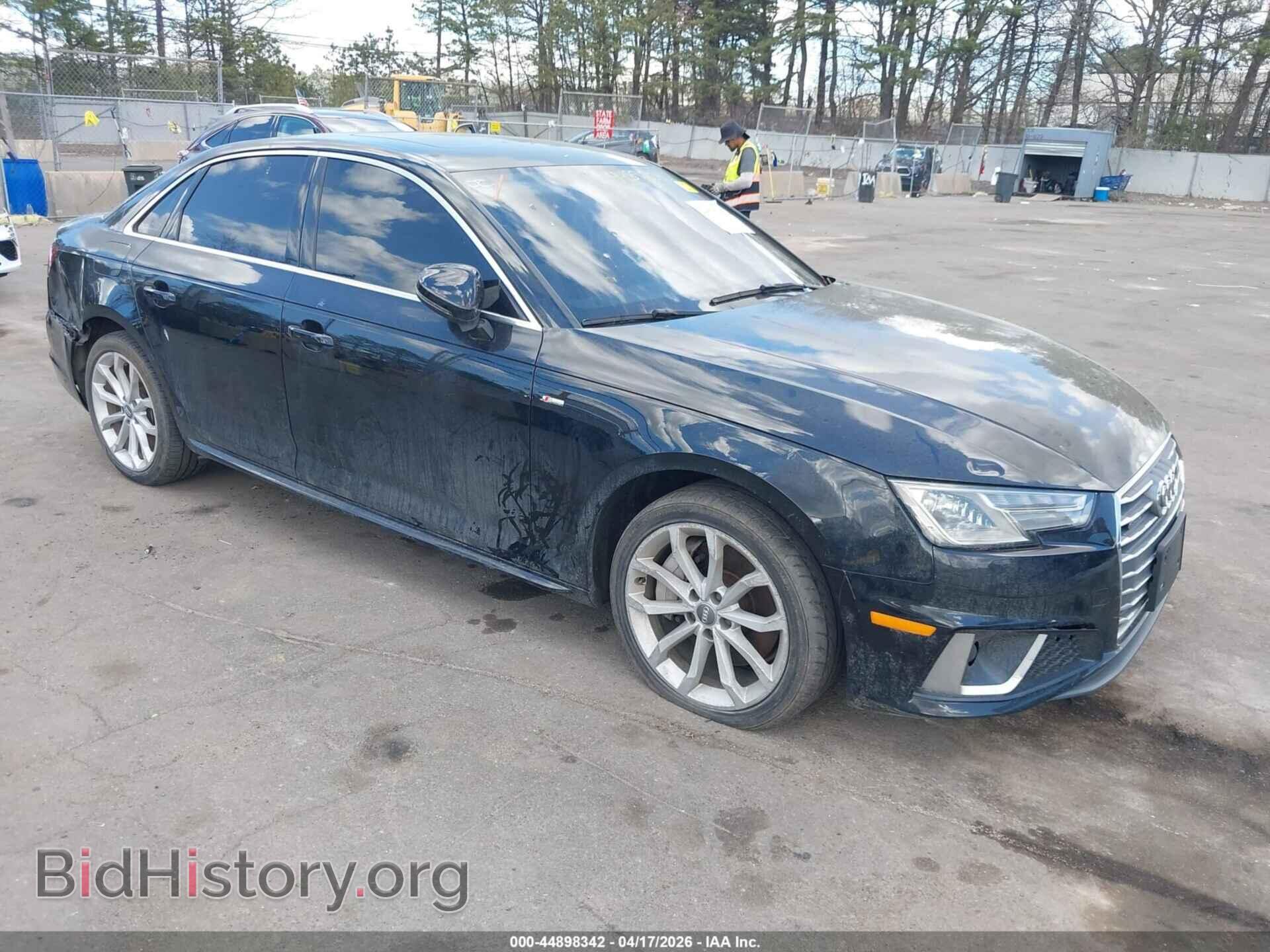 Фотография WAUDNAF42KA036656 - AUDI A4 2019