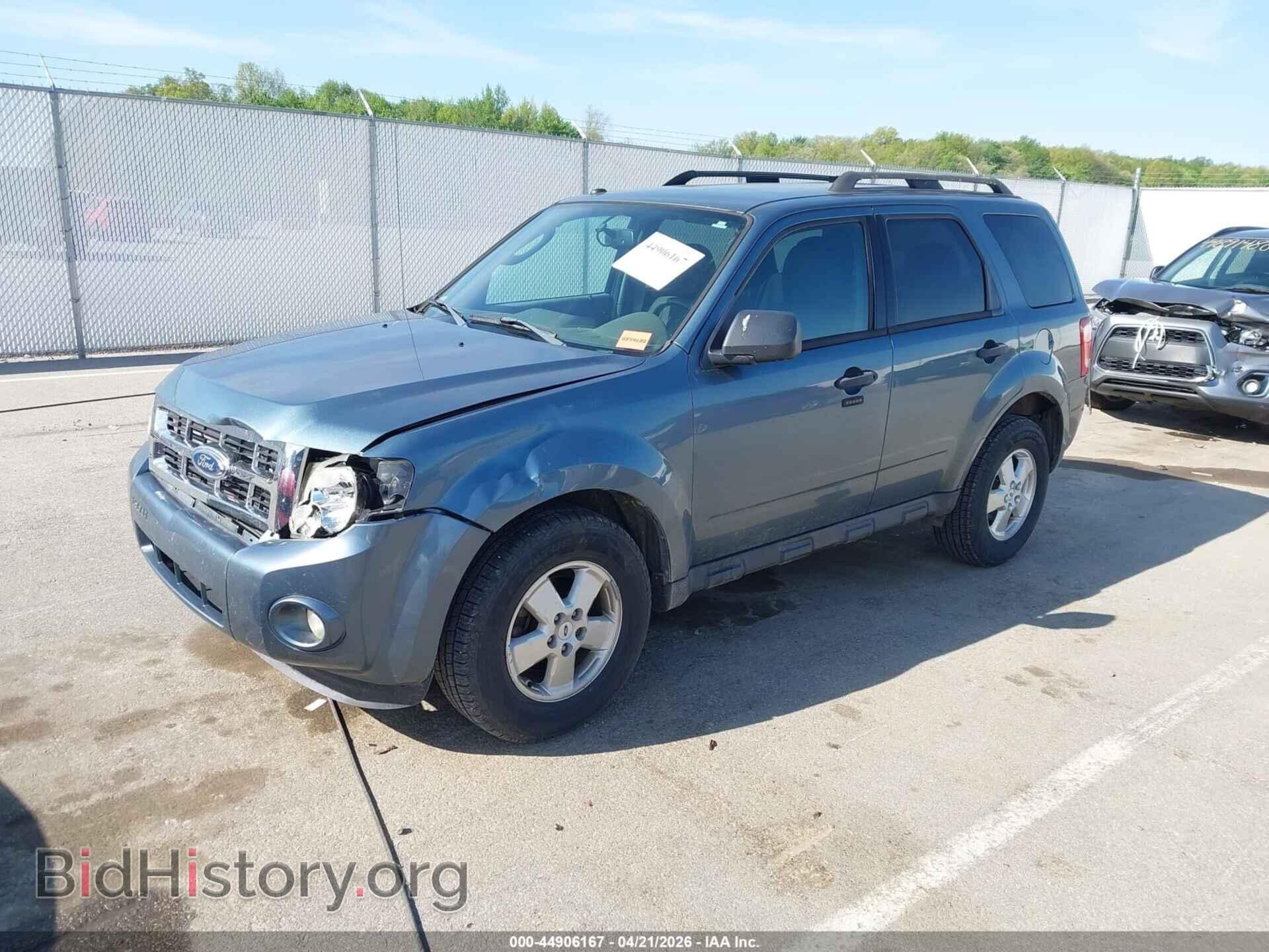 2011 FORD ESCAPE - VIN: 1FMCU0D75BKB79826 - Фото 2