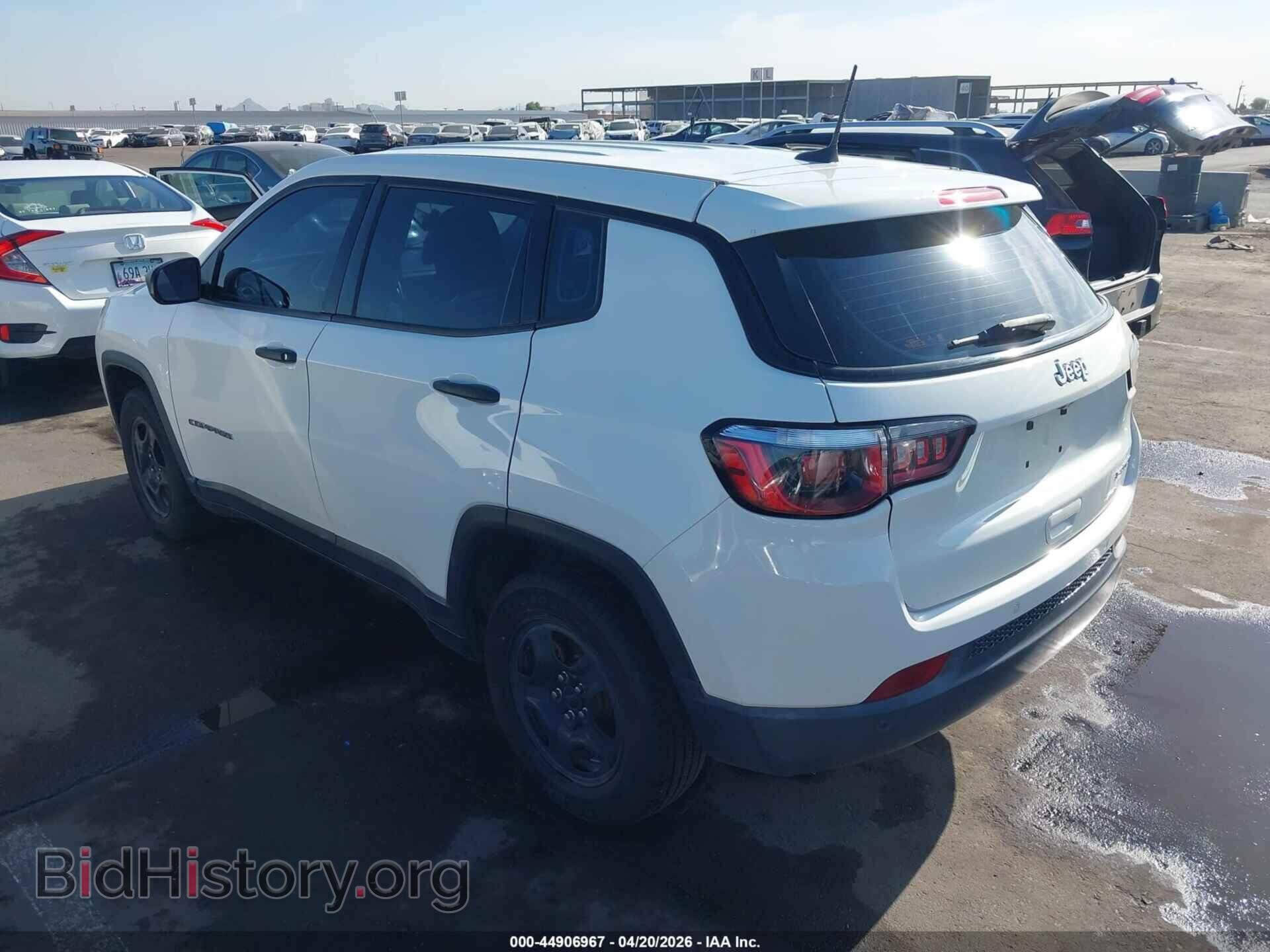 2018 JEEP COMPASS - VIN: 3C4NJCAB4JT204762 - Фото 3