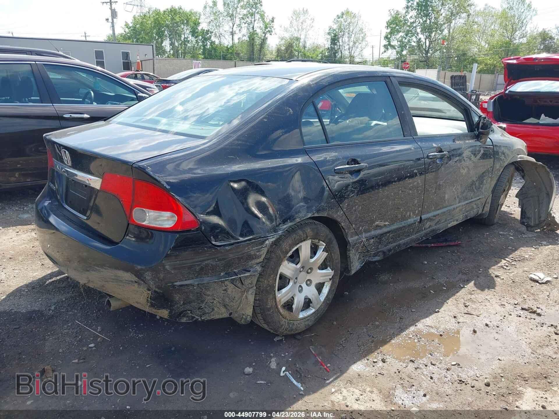 2010 HONDA CIVIC - VIN: 19XFA1F59AE028470 - Фото 4