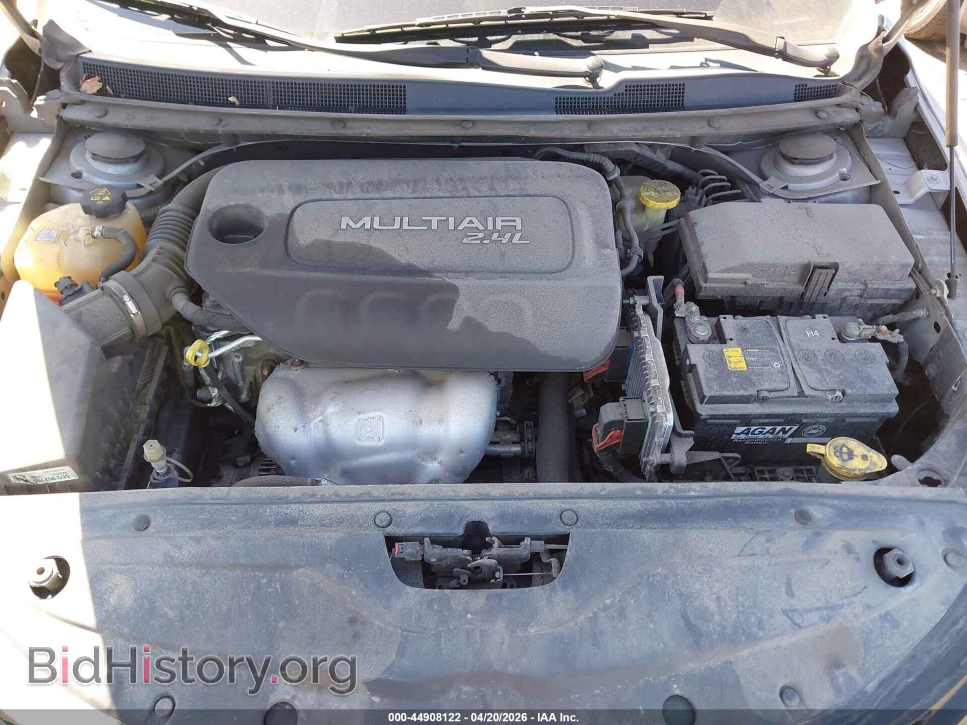2015 CHRYSLER 200 - VIN: 1C3CCCBB0FN729572 - Фото 10