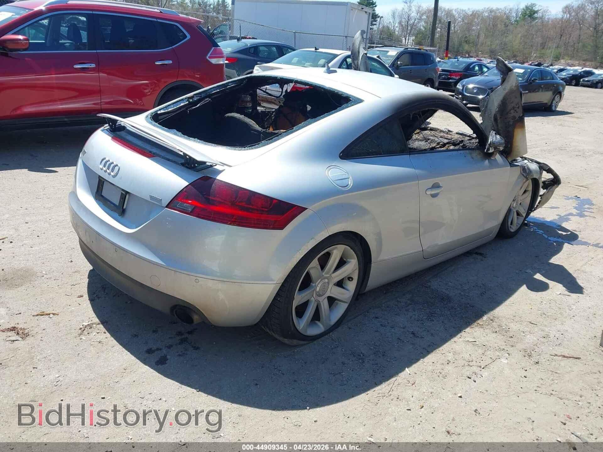 2008 AUDI TT - VIN: TRUDD38J881021632 - Photo 4