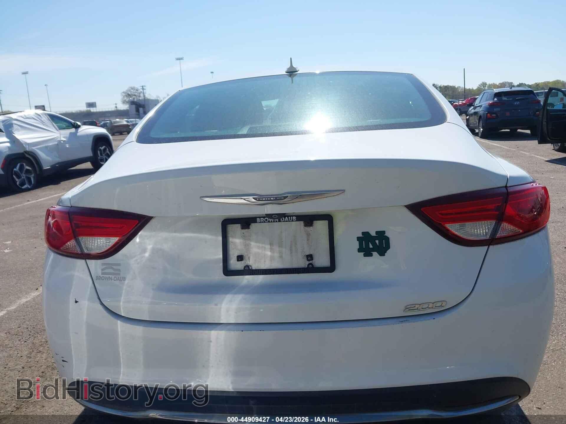 2015 CHRYSLER 200 - VIN: 1C3CCCAB0FN622684 - Фото 16