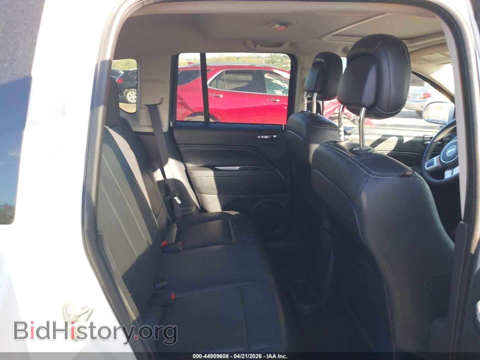 2015 JEEP COMPASS - VIN: 1C4NJCEA6FD367718 - Фото 8