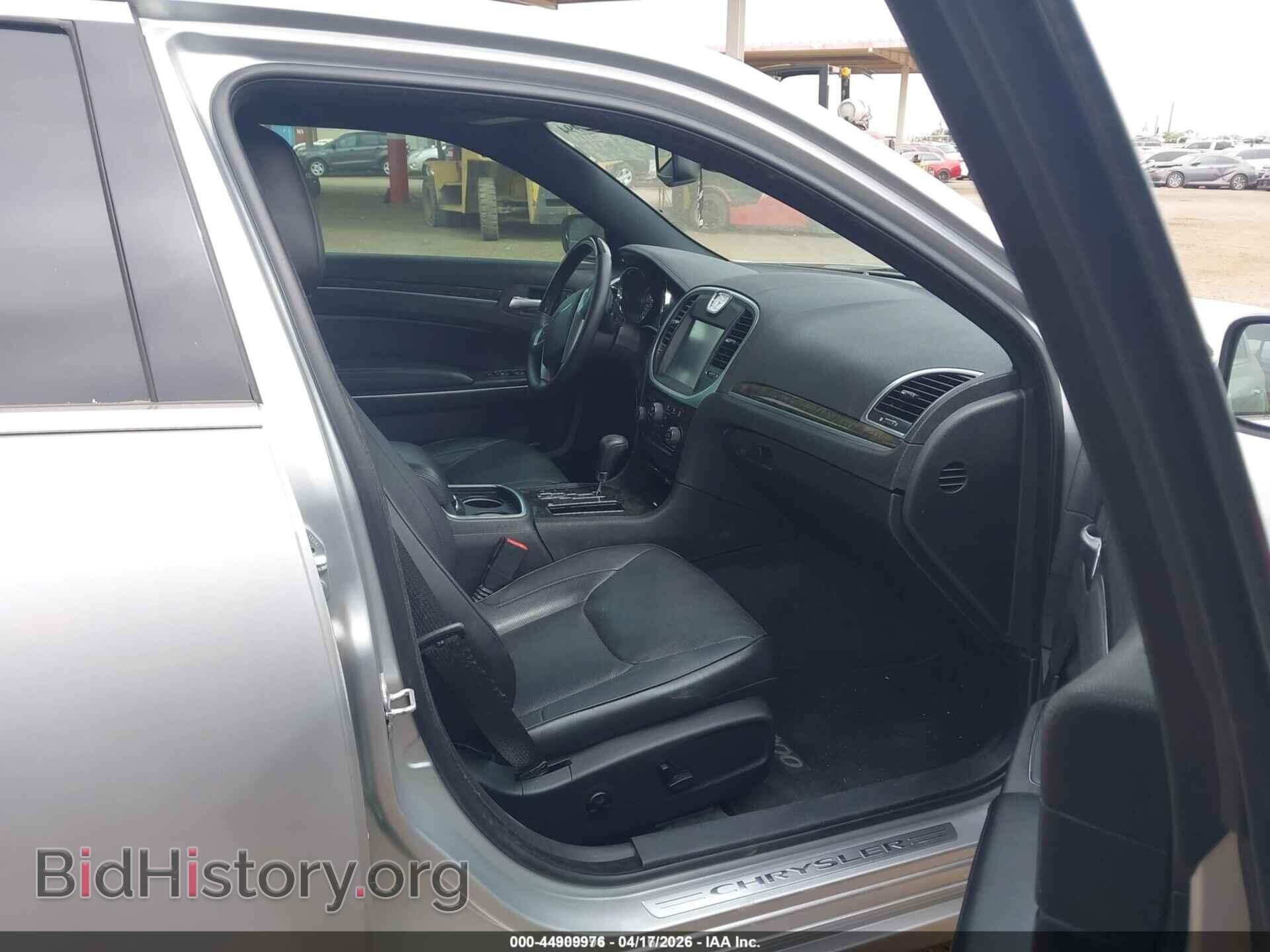 2012 CHRYSLER 300C - VIN: 2C3CCAET3CH227524 - Фото 5