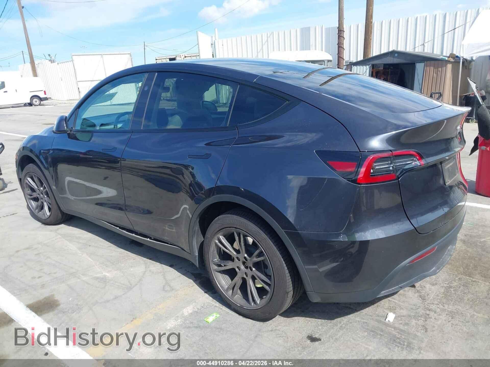 2024 TESLA MODEL Y - VIN: 7SAYGDED1RF199482 - Photo 3