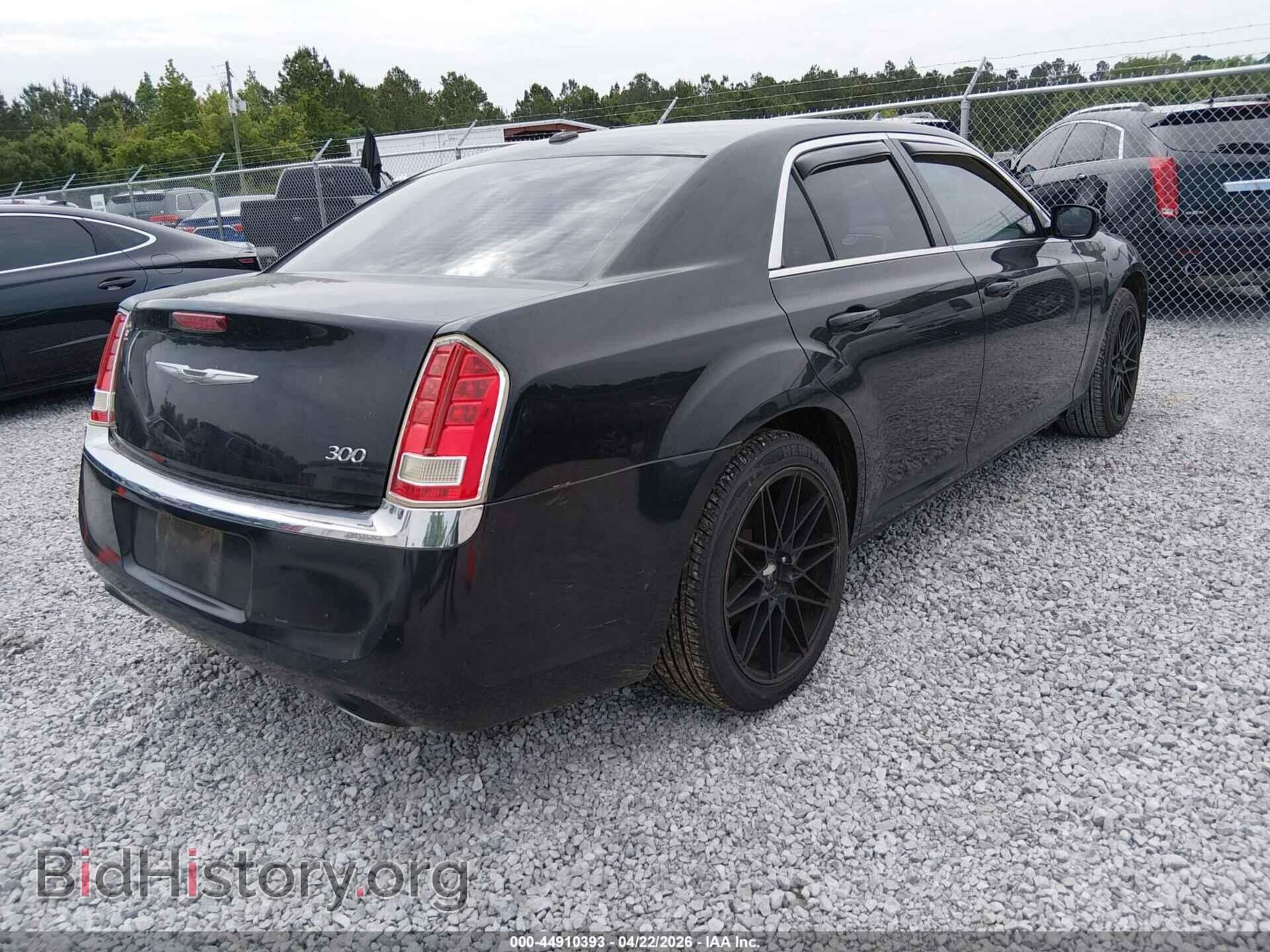 2014 CHRYSLER 300 - VIN: 2C3CCAAG4EH286688 - Фото 4